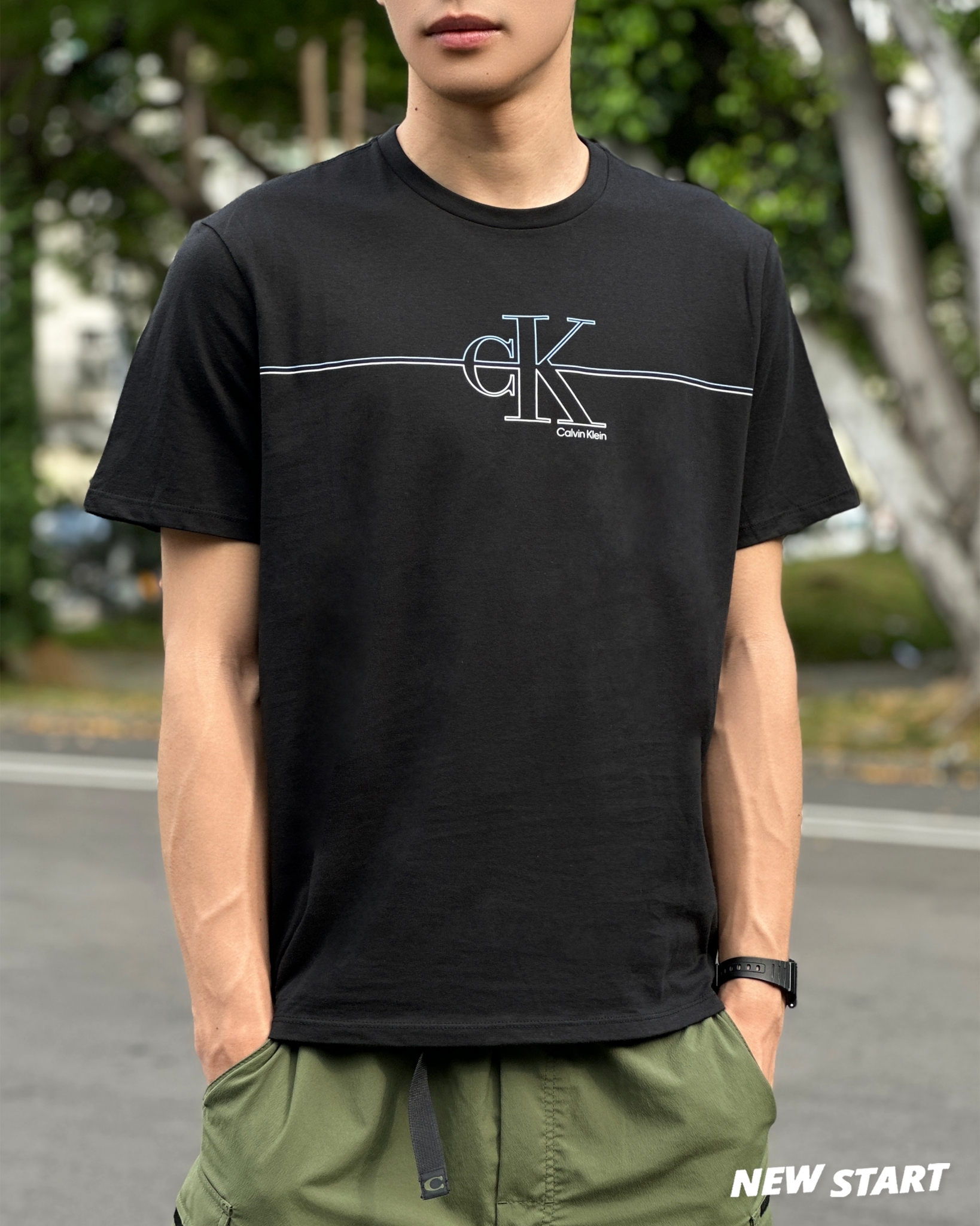 Calvin Klein CK 雙色橫線Ck 短袖上衣 短T