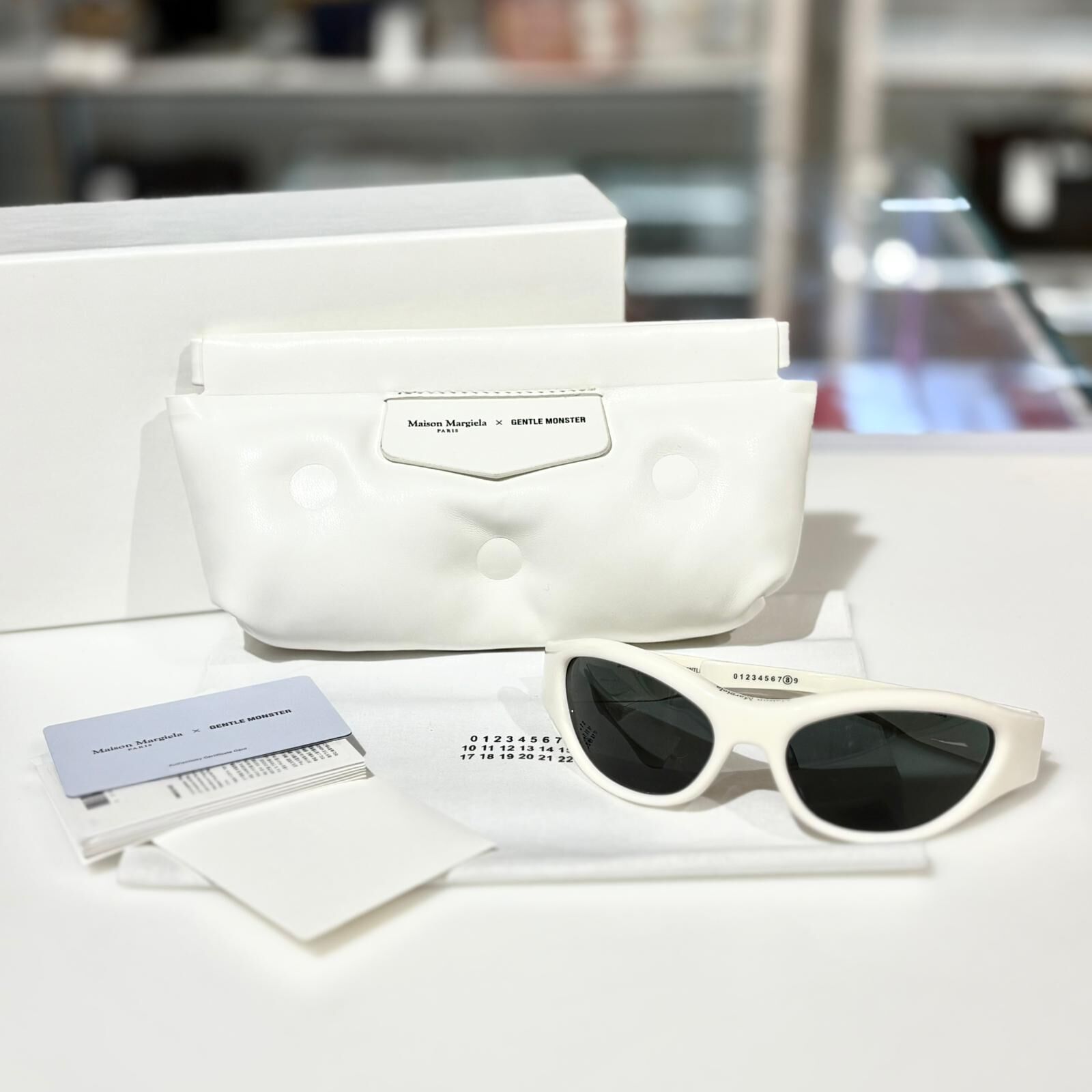 全新MAISON MARGIELA 太陽眼鏡 MM104 Sunglasses White G2U白色貓眼太陽墨鏡 #BRAND NEW #香榭站正品