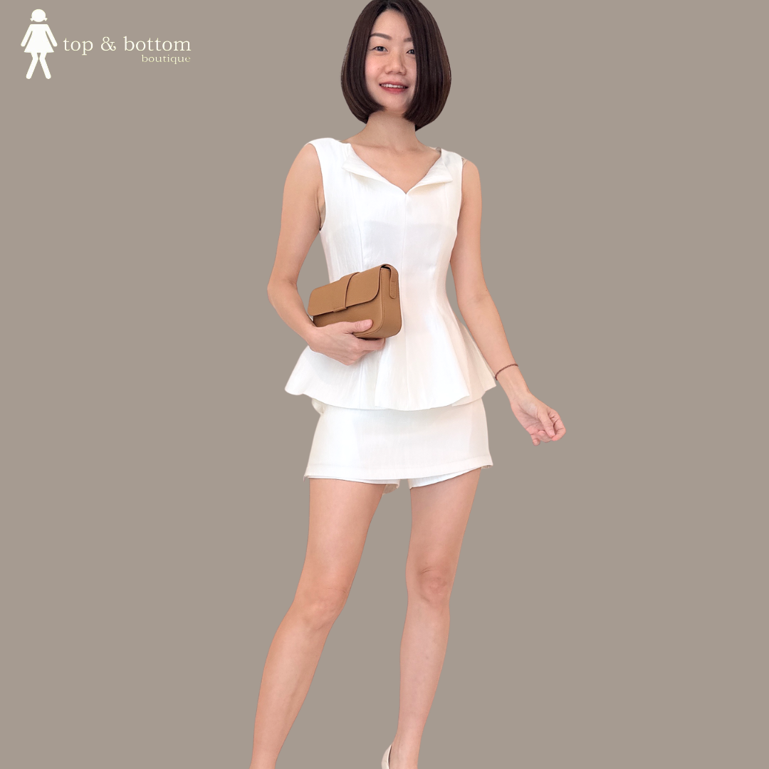 HIGH WAISTED SHINNY SHORT SKIRT WITH INNER SHORTS