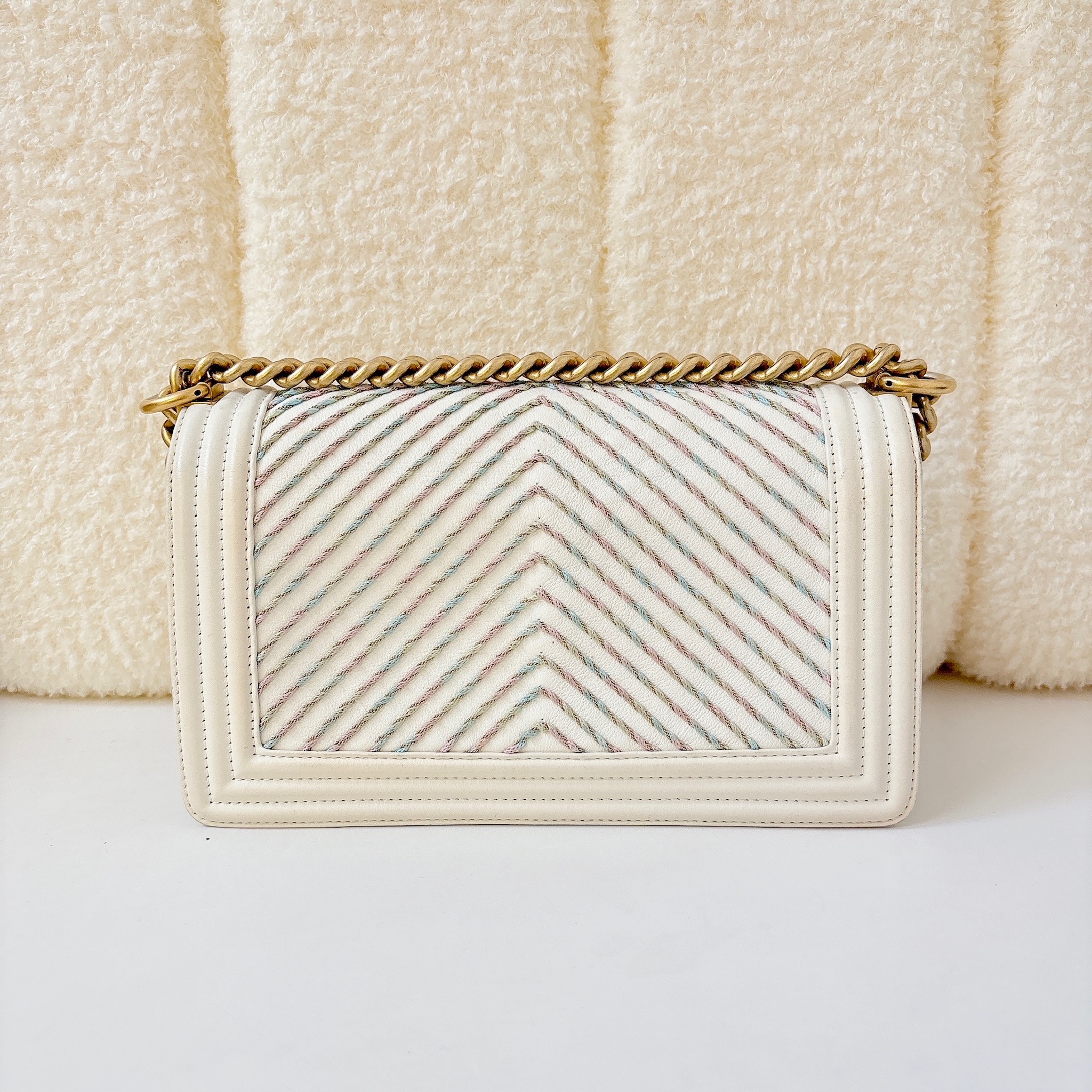 Chanel Boy 25 Bag - White / GHW