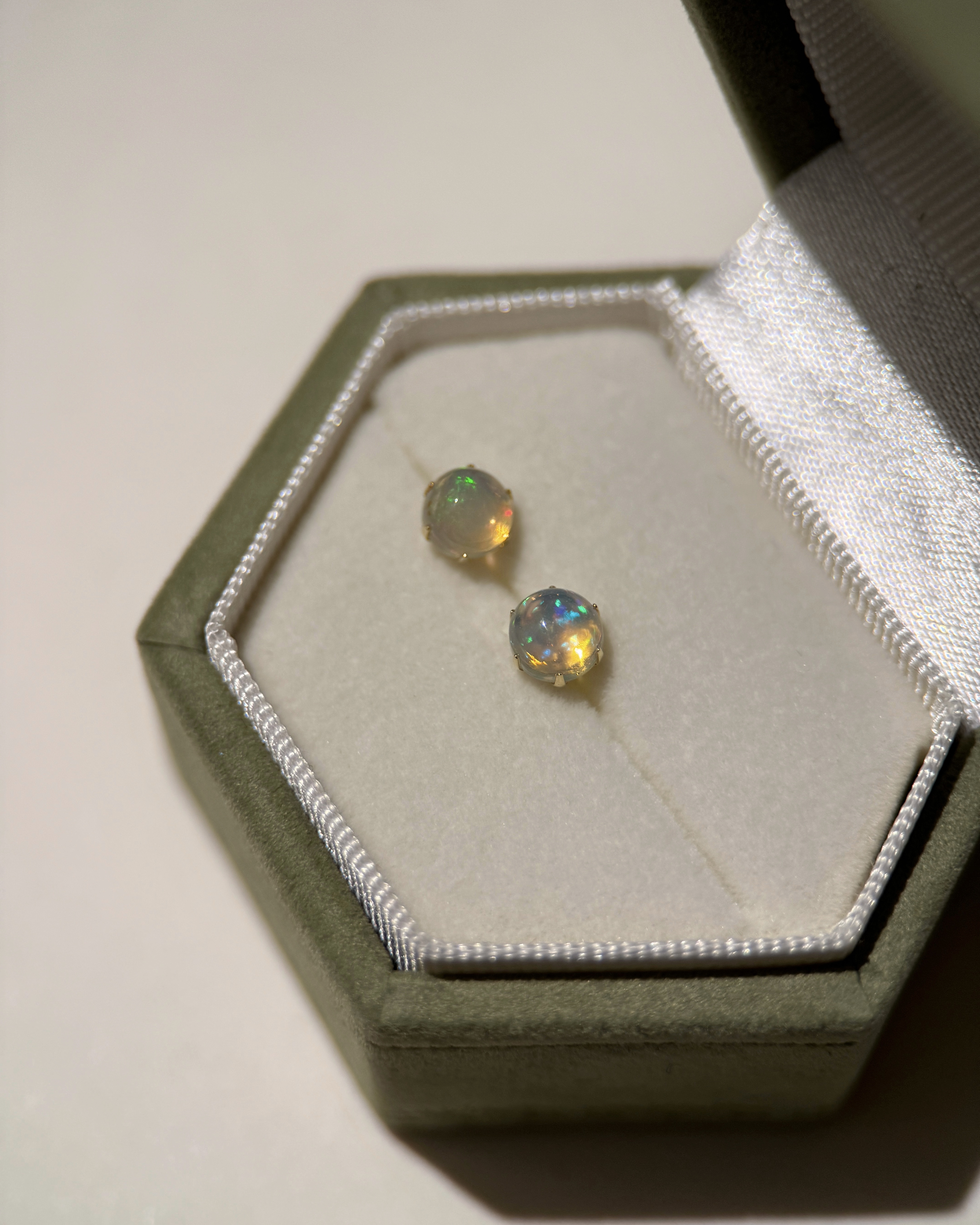 K18 Opal Drop (B)