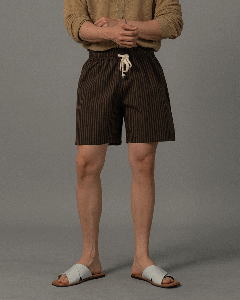 Striped elastic waist shorts