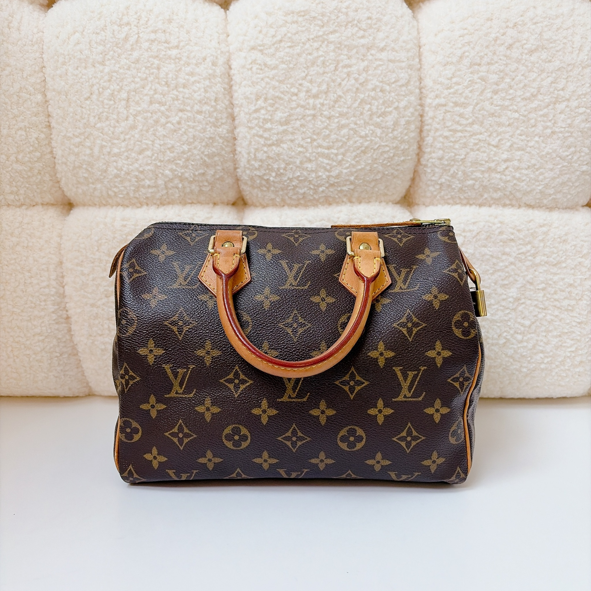 Louis Vuitton Speedy 25 - Monogram / GHW