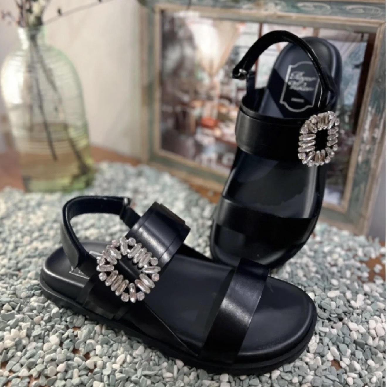 Roger Vivier slidy Viv slingback sandals black