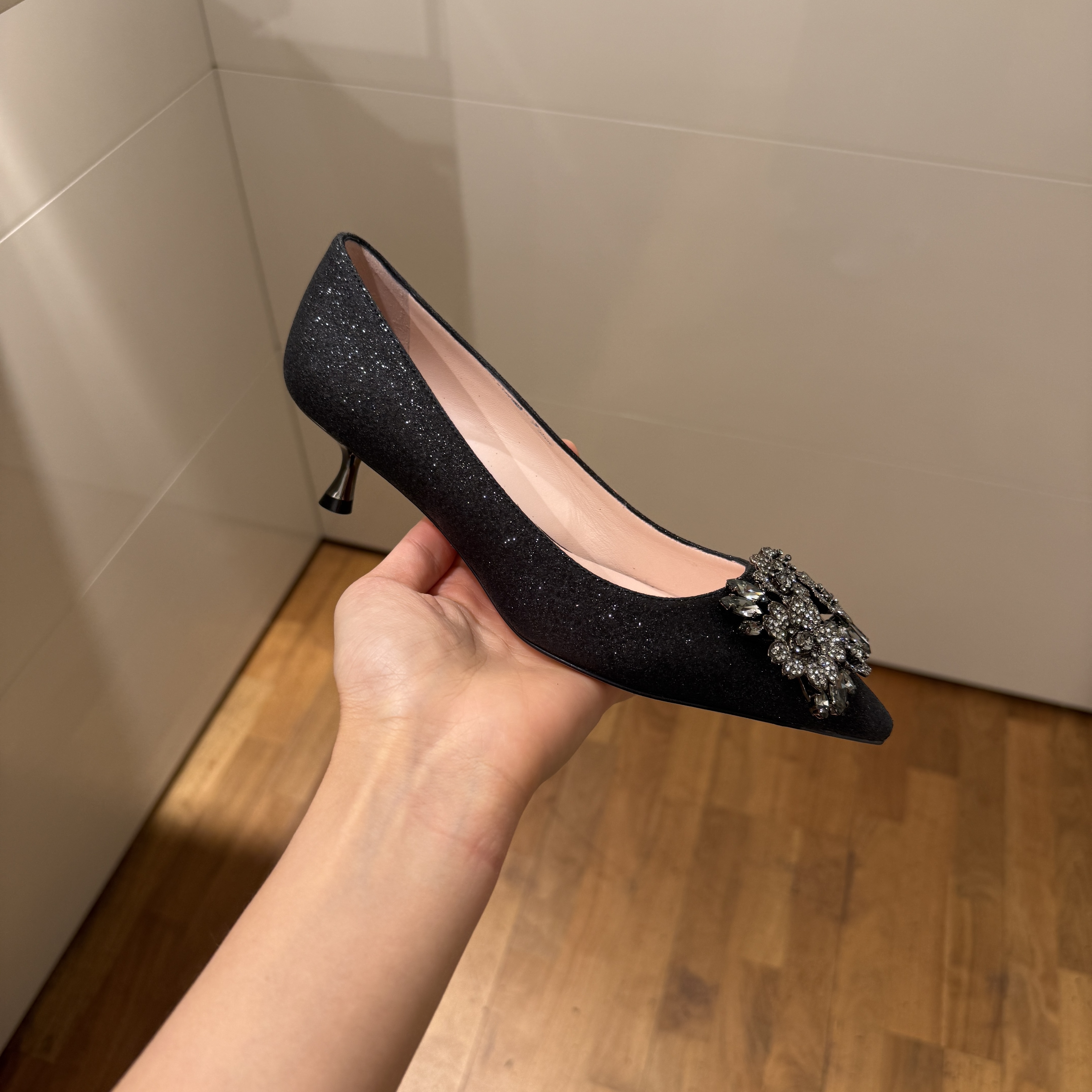 Roger Vivier RV bouquet Strass Heels glitter black 45mm