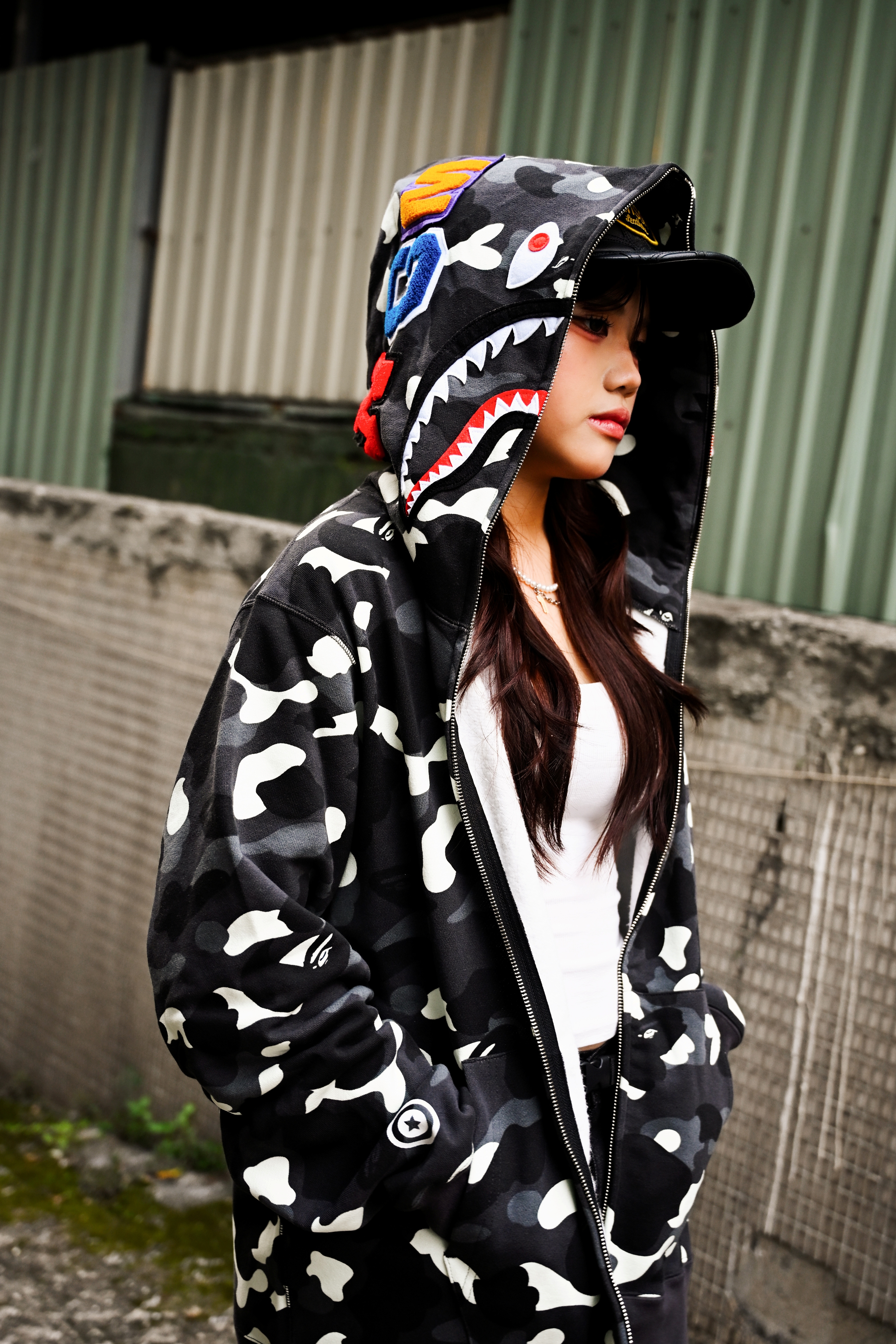 ☆ETW☆【EASY TO WEAR】BAPE City Camo Shark Regular Fit Full Zip Hoodie 鯊魚 迷彩 夜光 螢光 連帽 外套