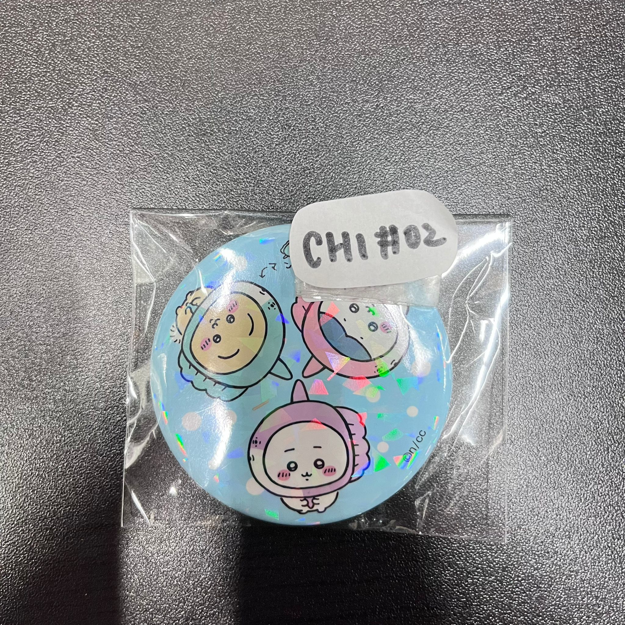 CHIIKAWA 3人  襟章  CHI#02