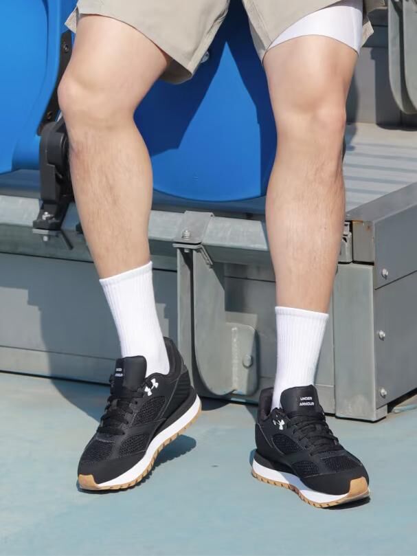 【預購】Under Armour H0619513 男裝黑色運動鞋