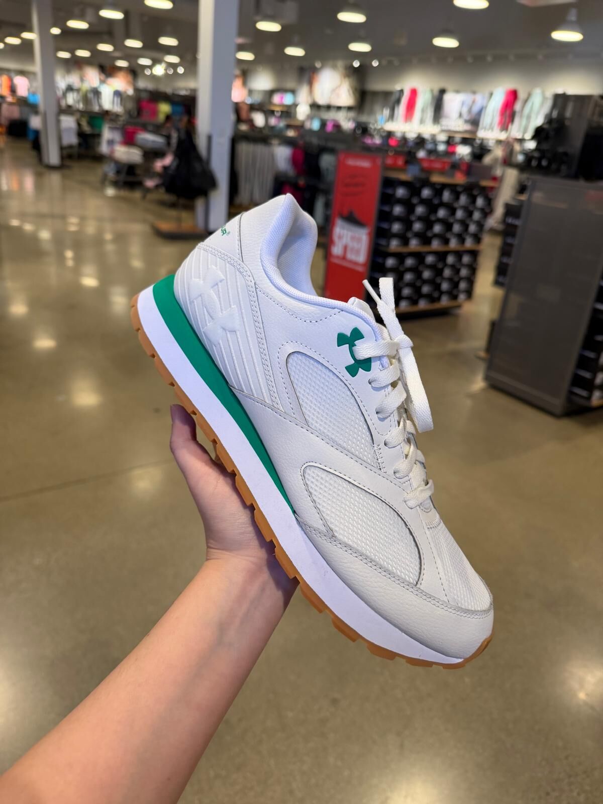 【預購】Under Armour H0619514 男裝白色運動鞋