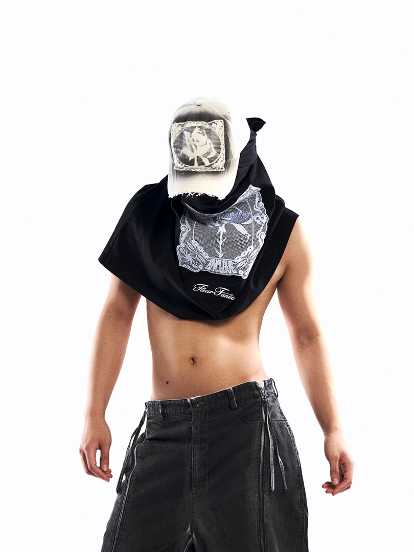 LACE-LOOKED SPRAY PRINT "CUT-OFF" CAP