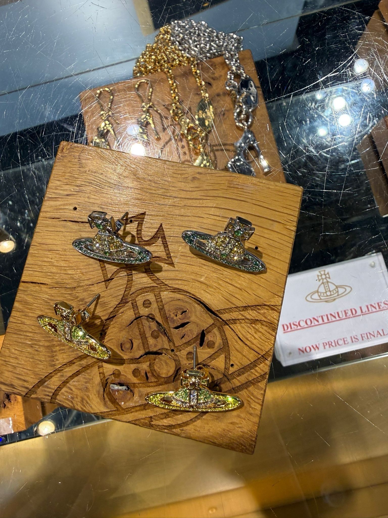 LYS01956 Vivienne Westwood 經典閃鑽耳環