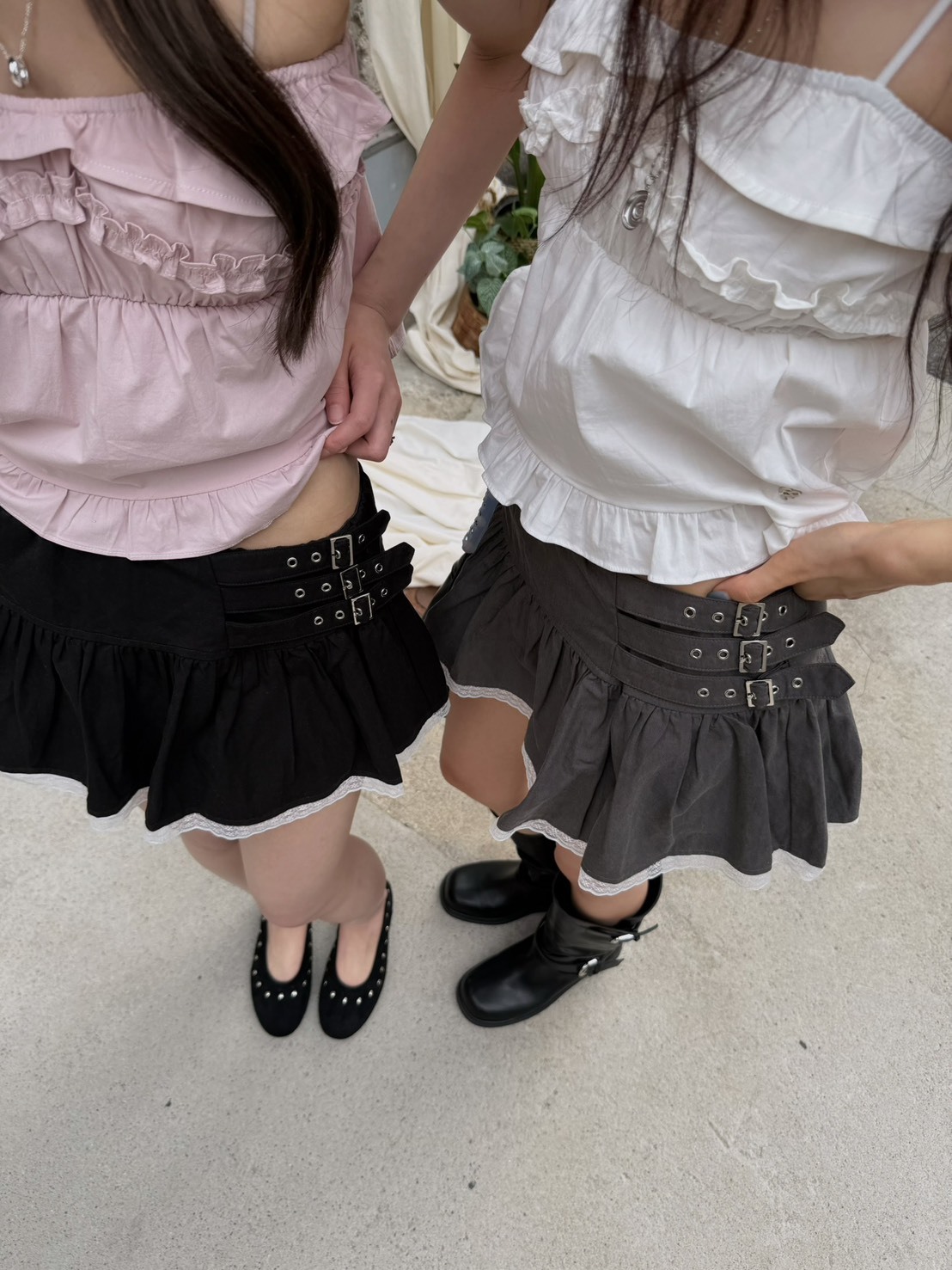 現貨! 9.amez project Noir Ruffle Mini Skirt 設計蕾絲拼接裙 (gray)