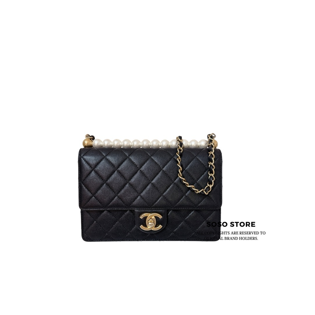Chanel Chic Pearl Flap - Black / Gold