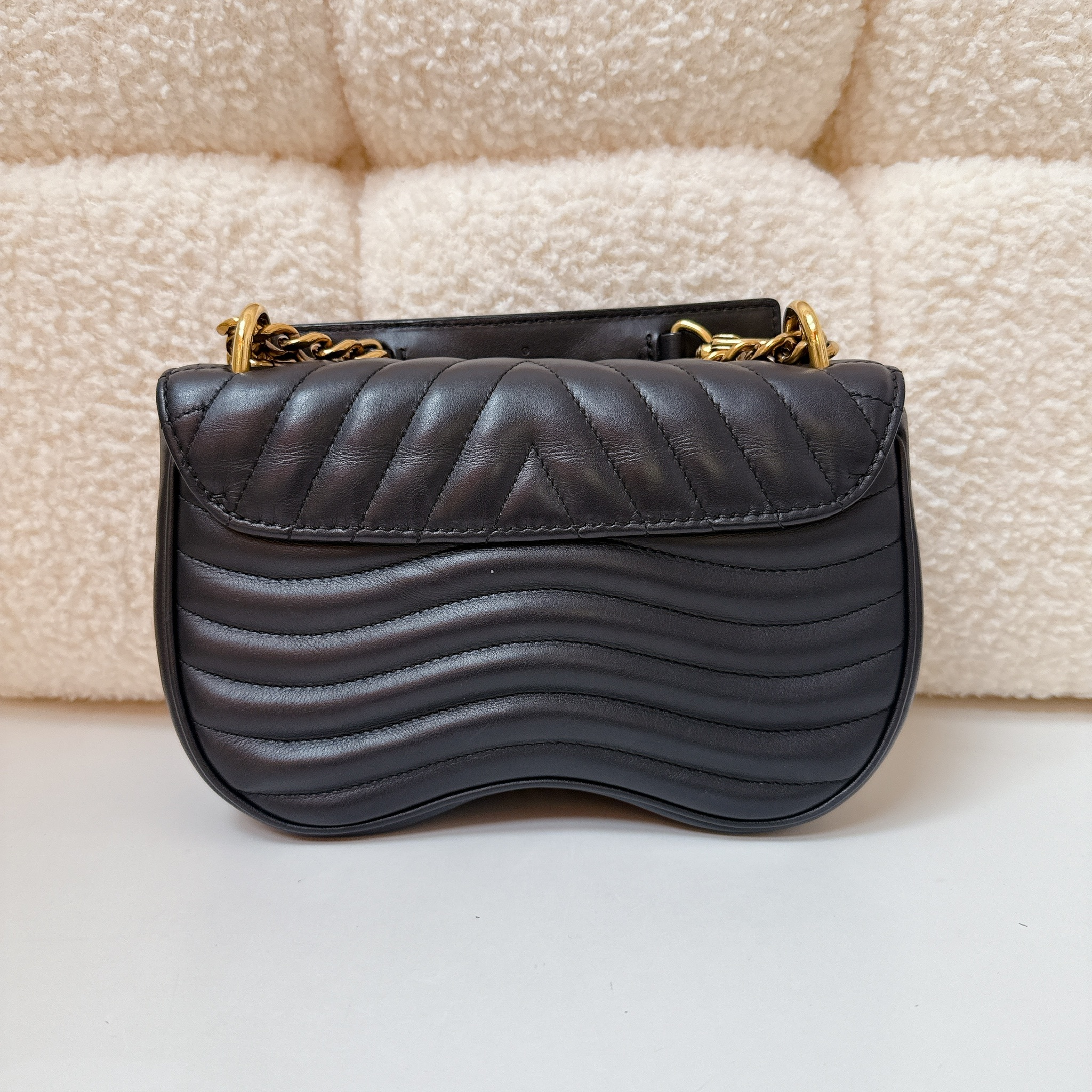 LOUIS VUITTON New Wave Chain Bag PM - Black / GHW