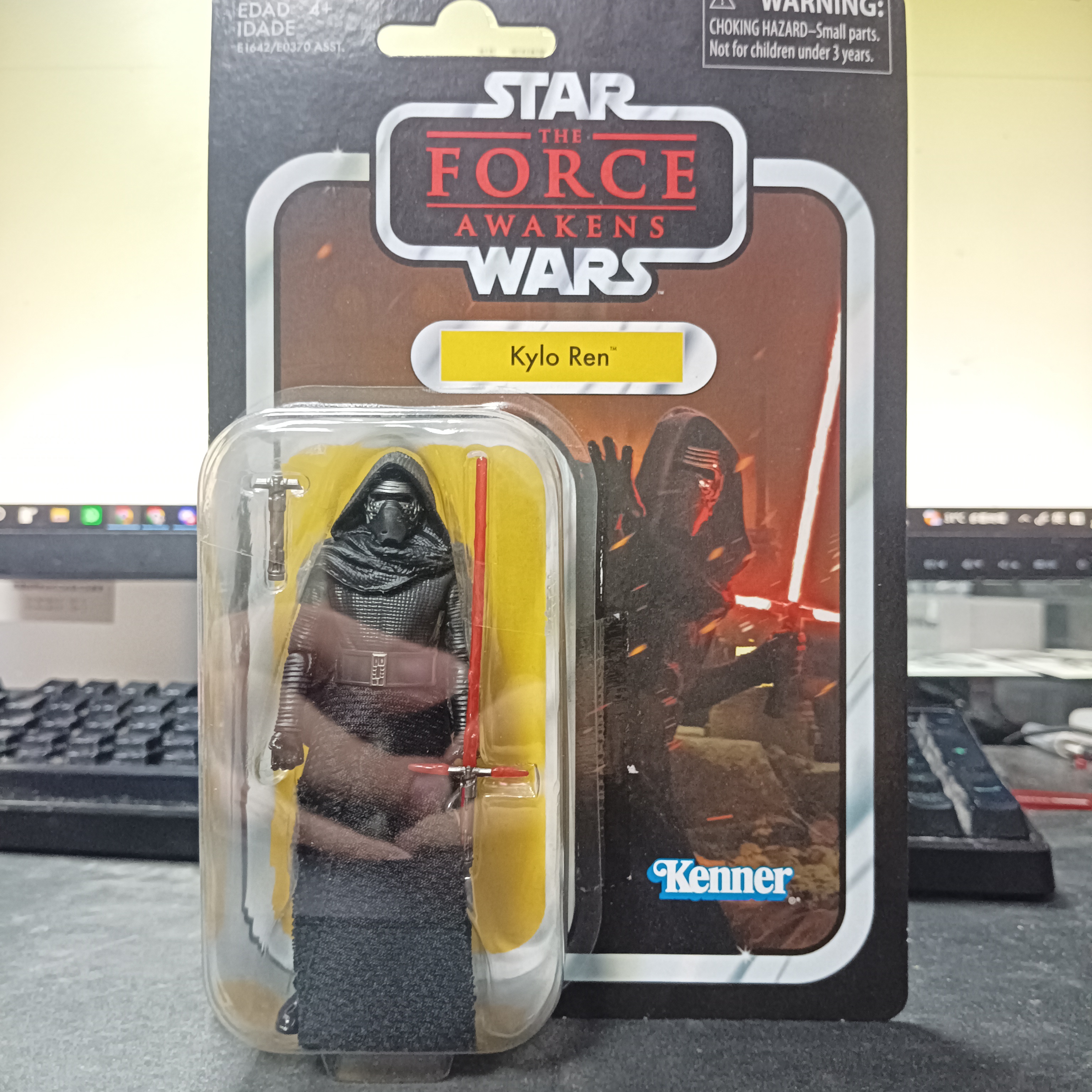 寄賣-其它-Star Wars The Vintage Collection 3.75 Inch Kylo Ren