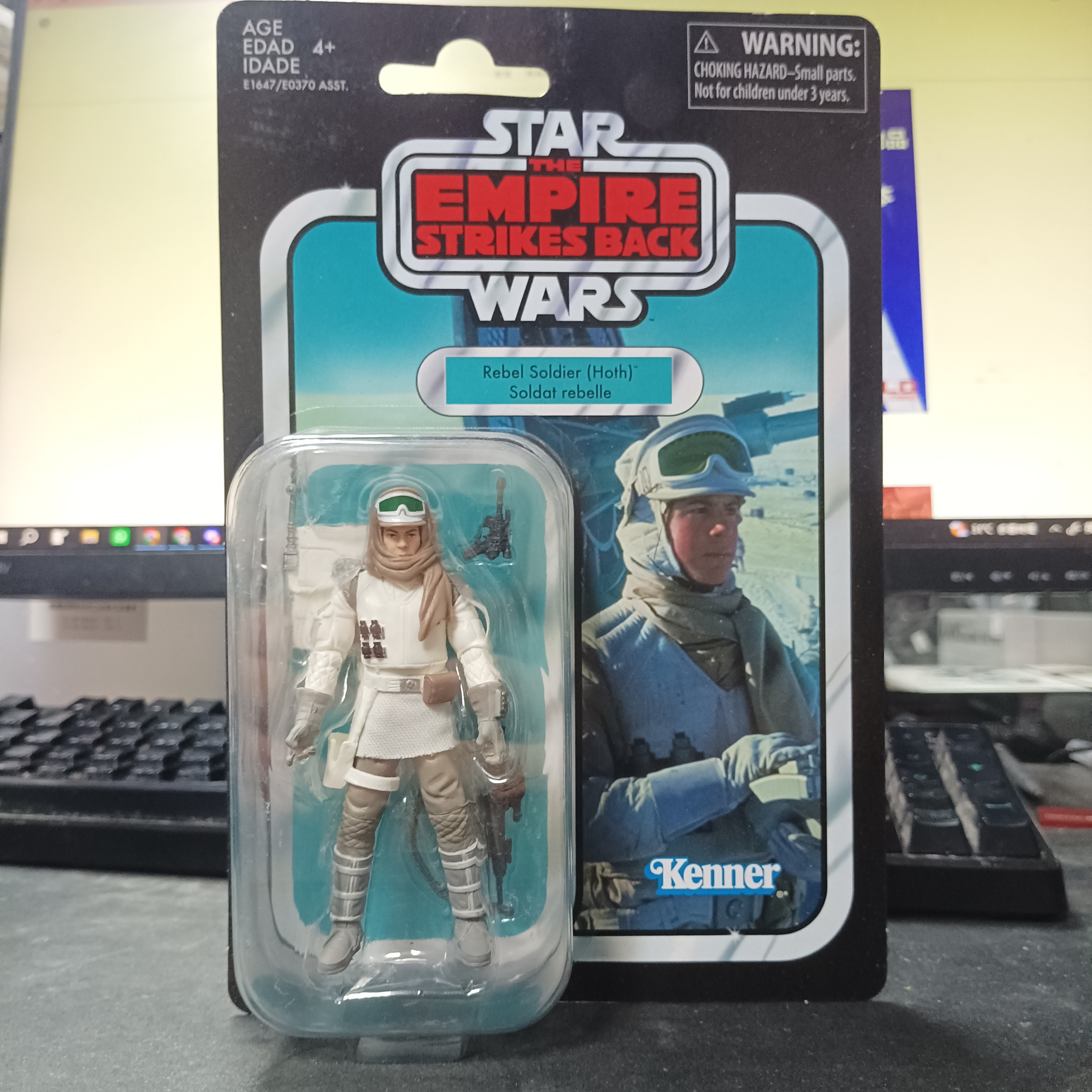 寄賣-其它-Star Wars The Vintage Collection 3.75 Inch Soldat rebelle