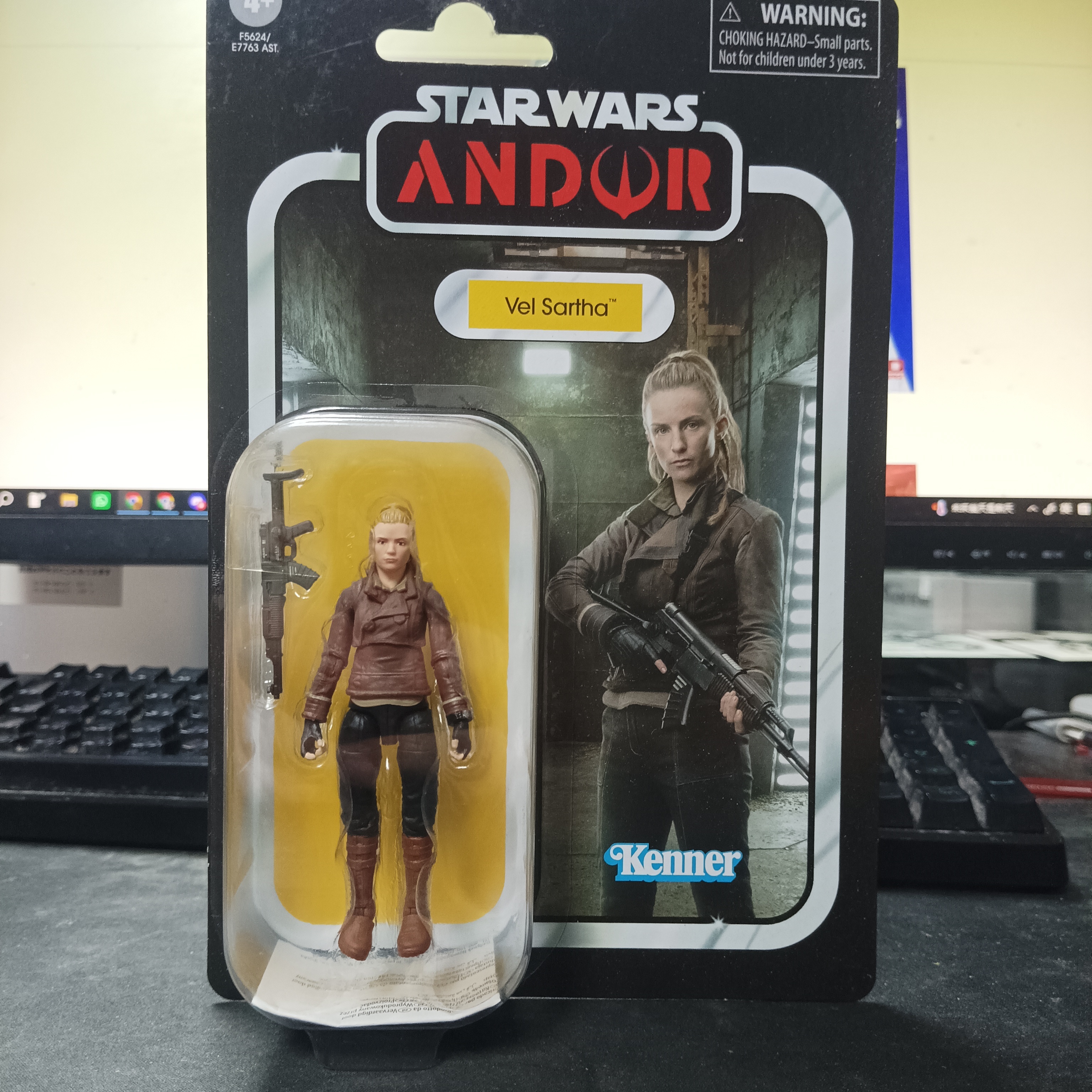 寄賣-其它-Star Wars The Vintage Collection 3.75 Inch Vel Sartha