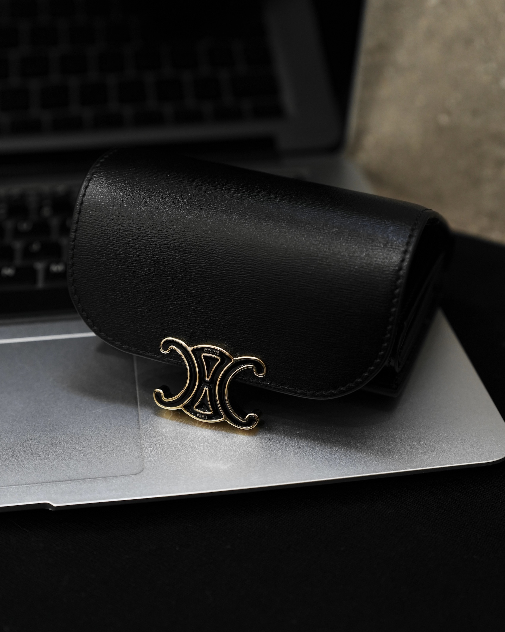 Celine Small Flap Wallet Triomphe Black 凱旋門 黑扣金邊 皮夾