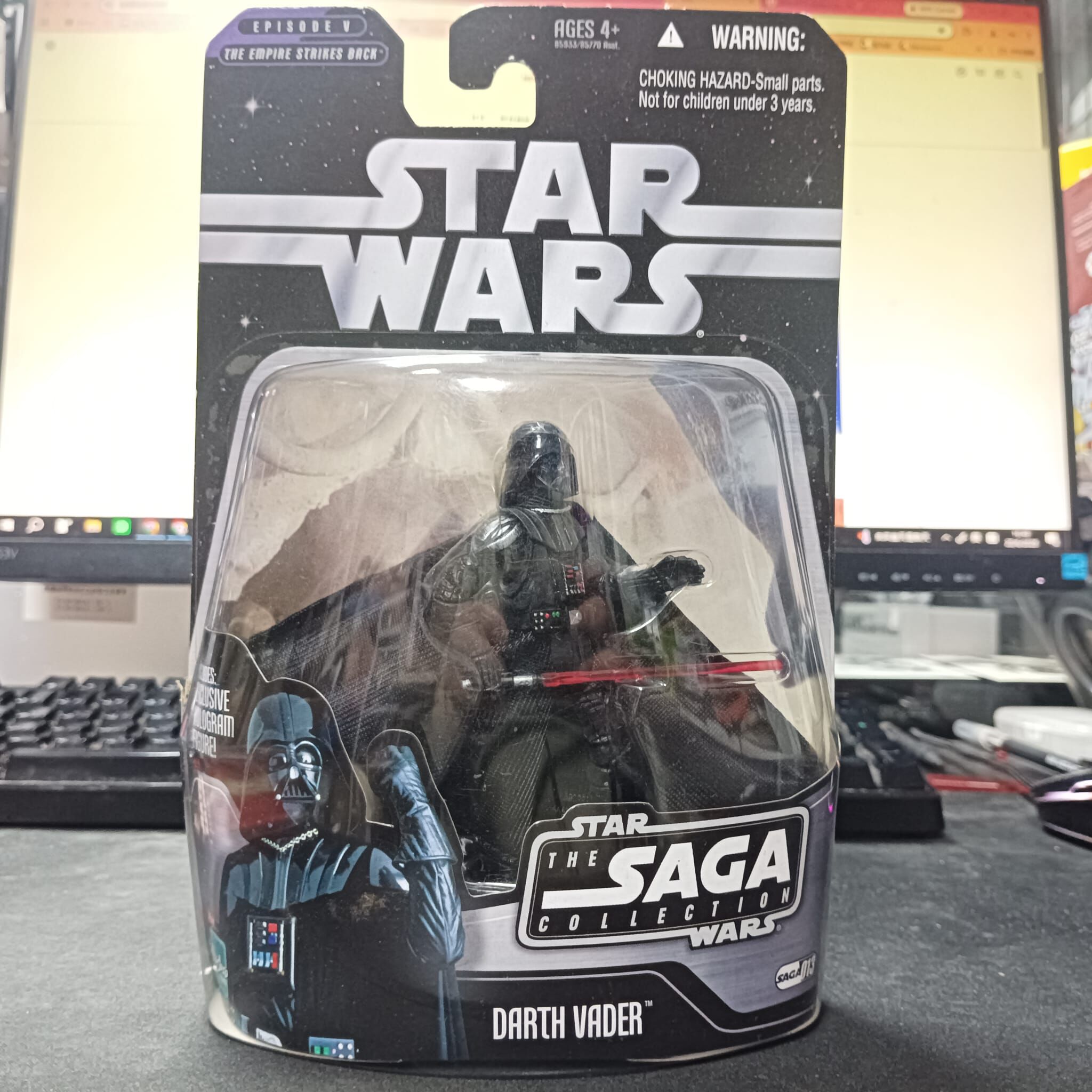 寄賣-其它-Hasbro Star Wars Darth Vader - Saga Legends -