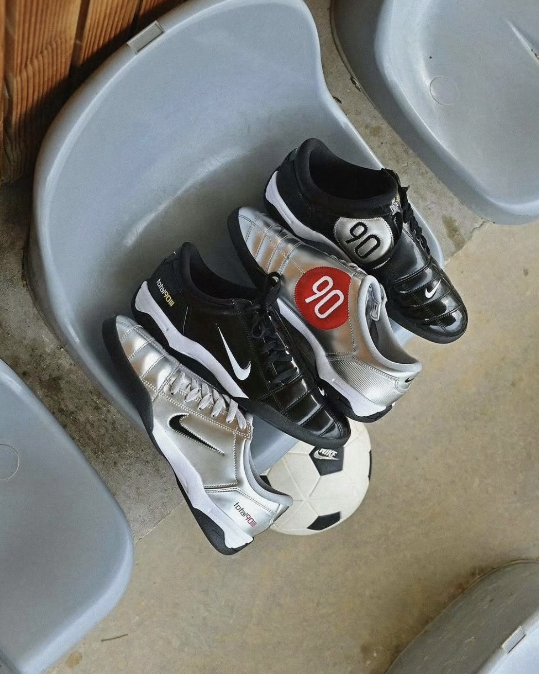 <一起瘋世足> Nike Total 90 III SP 足球鞋 薄底鞋 兩色