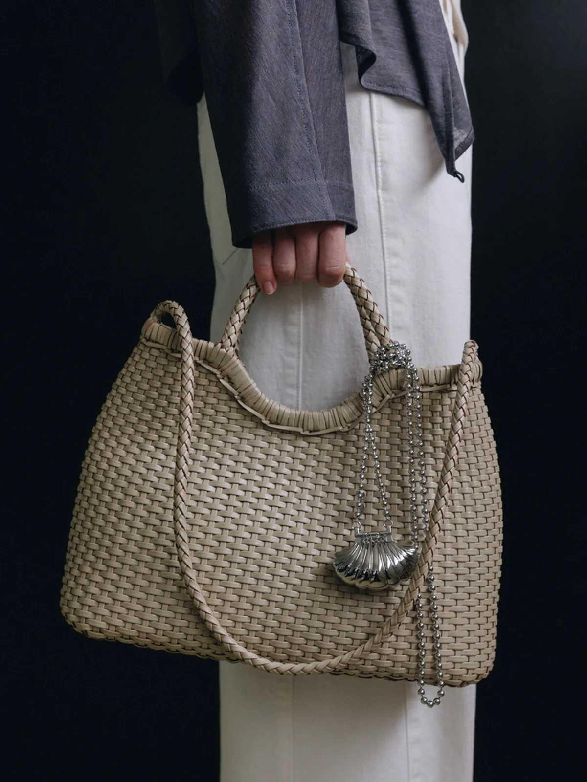 LOEUVRE Courbe Shoulder Medium