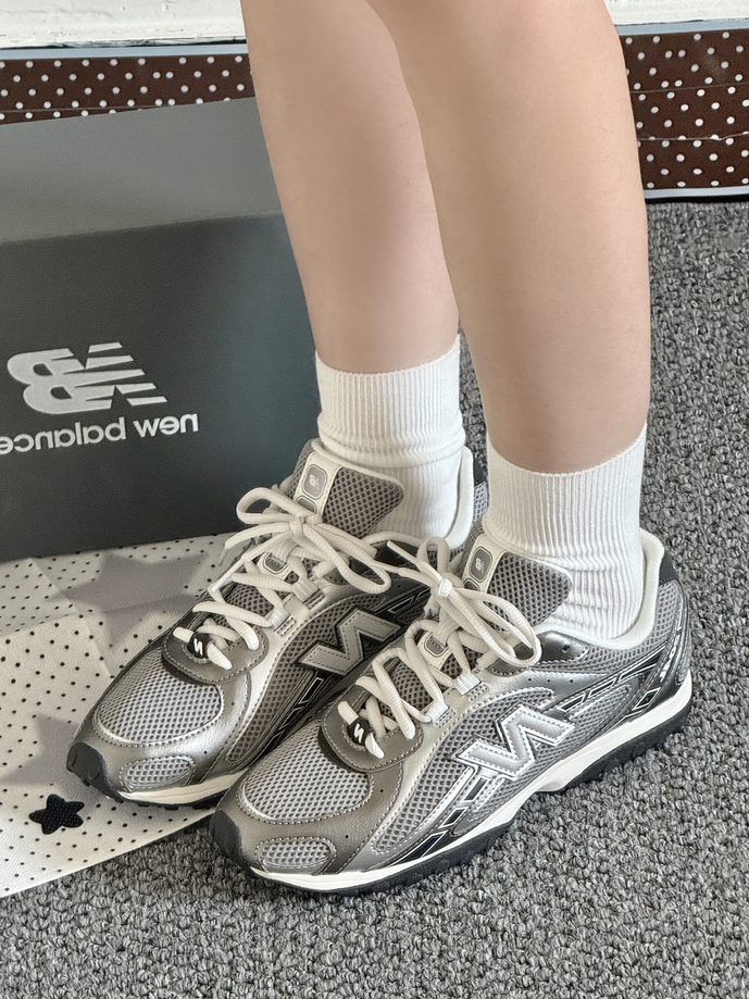 【預訂】NEW BALANCE 204L IU同款"深灰銀"-UNISEX