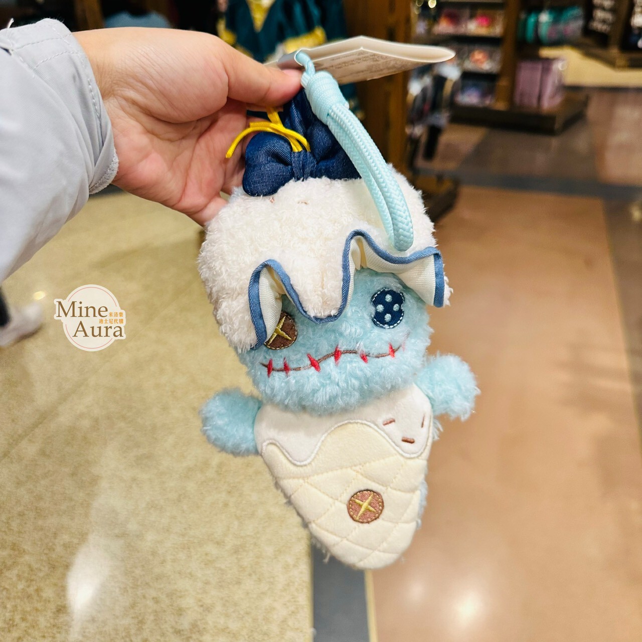 2026 夏日 史迪奇 Stitch 和朋友們系列 醜丫頭 Scrump 冰淇淋 造型 絨毛 零錢包 鑰匙圈 吊飾 星際寶貝 Lilo & Stitch -上海迪士尼樂園