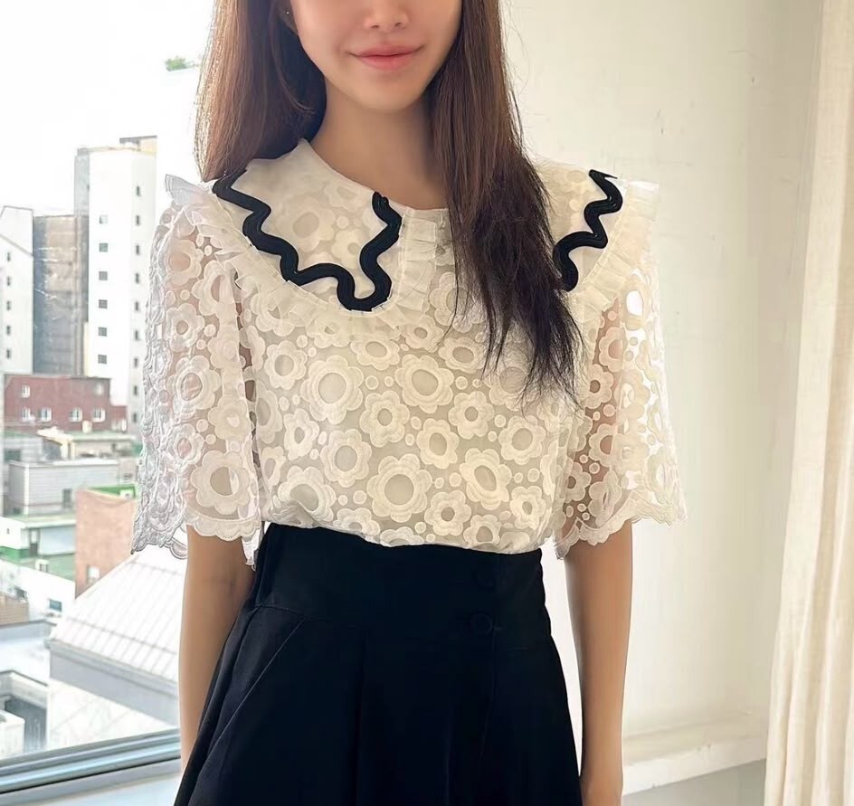 Y136  PRETTY 獨家款  胸44 長23 $489 (一口價)