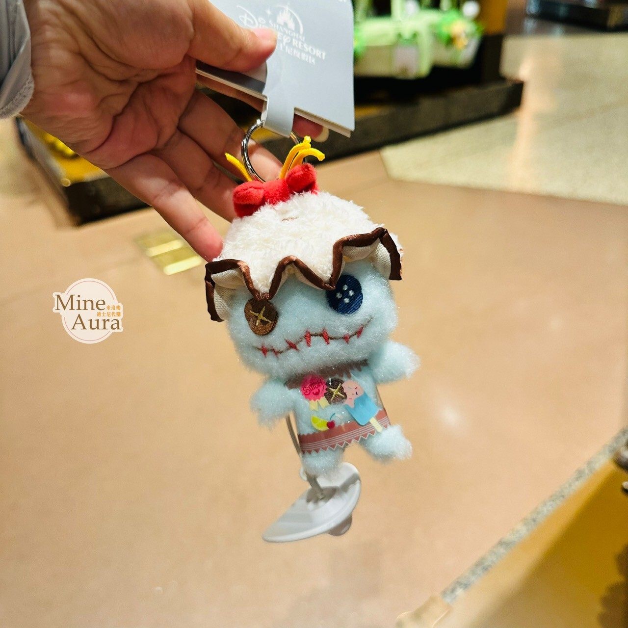 2026 夏日 史迪奇 Stitch 和朋友們系列 醜丫頭 Scrump 造型 絨毛 鑰匙圈 吊飾 星際寶貝 Lilo & Stitch -上海迪士尼樂園