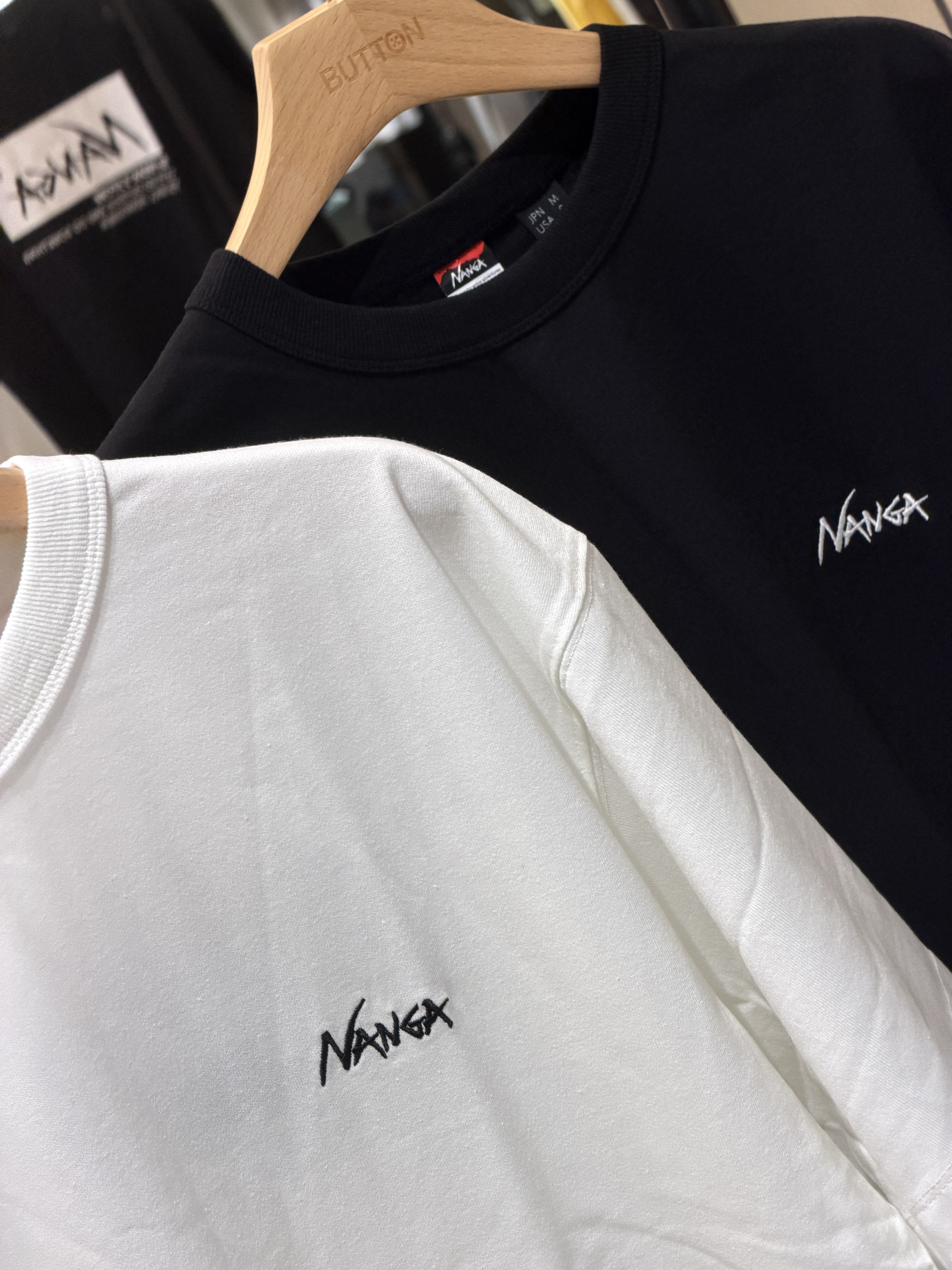 【現貨】NANGA 胸前刺繡 ECO HYBRID LOGO 短tee 別注款 00041