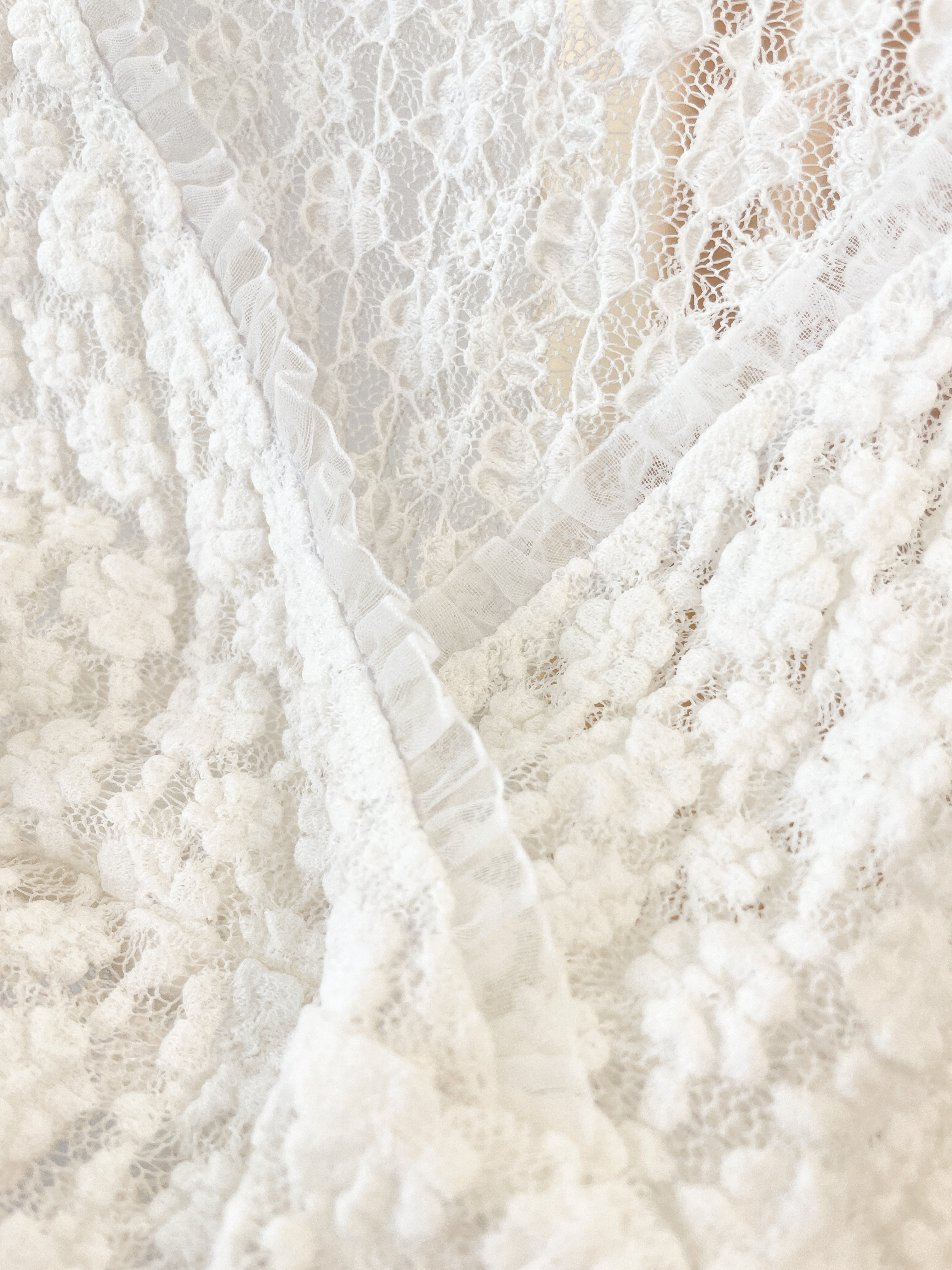 T1576 Wavy Lace Crochet Vest