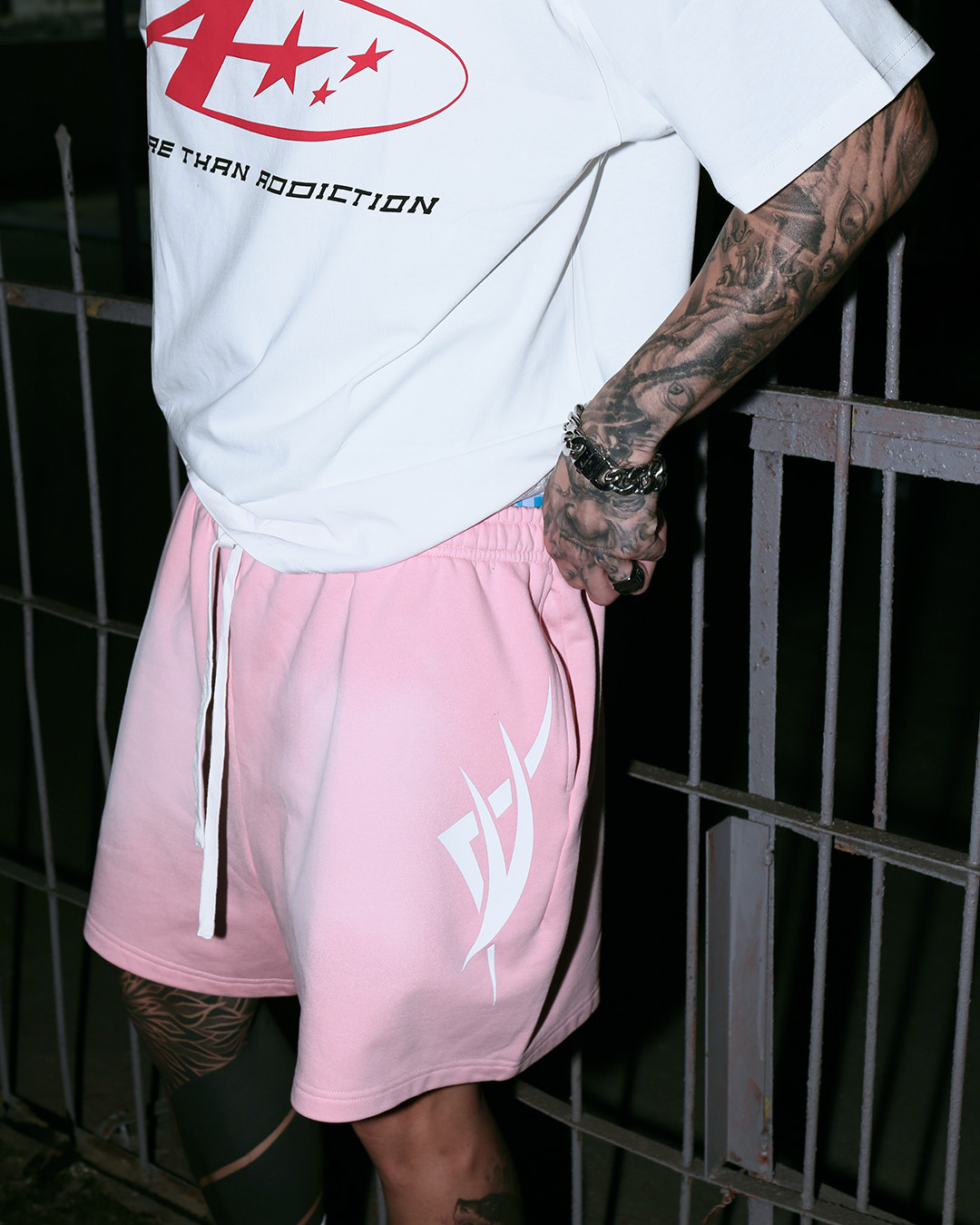 MTA｜Graphic Sweatshorts (Pink)
