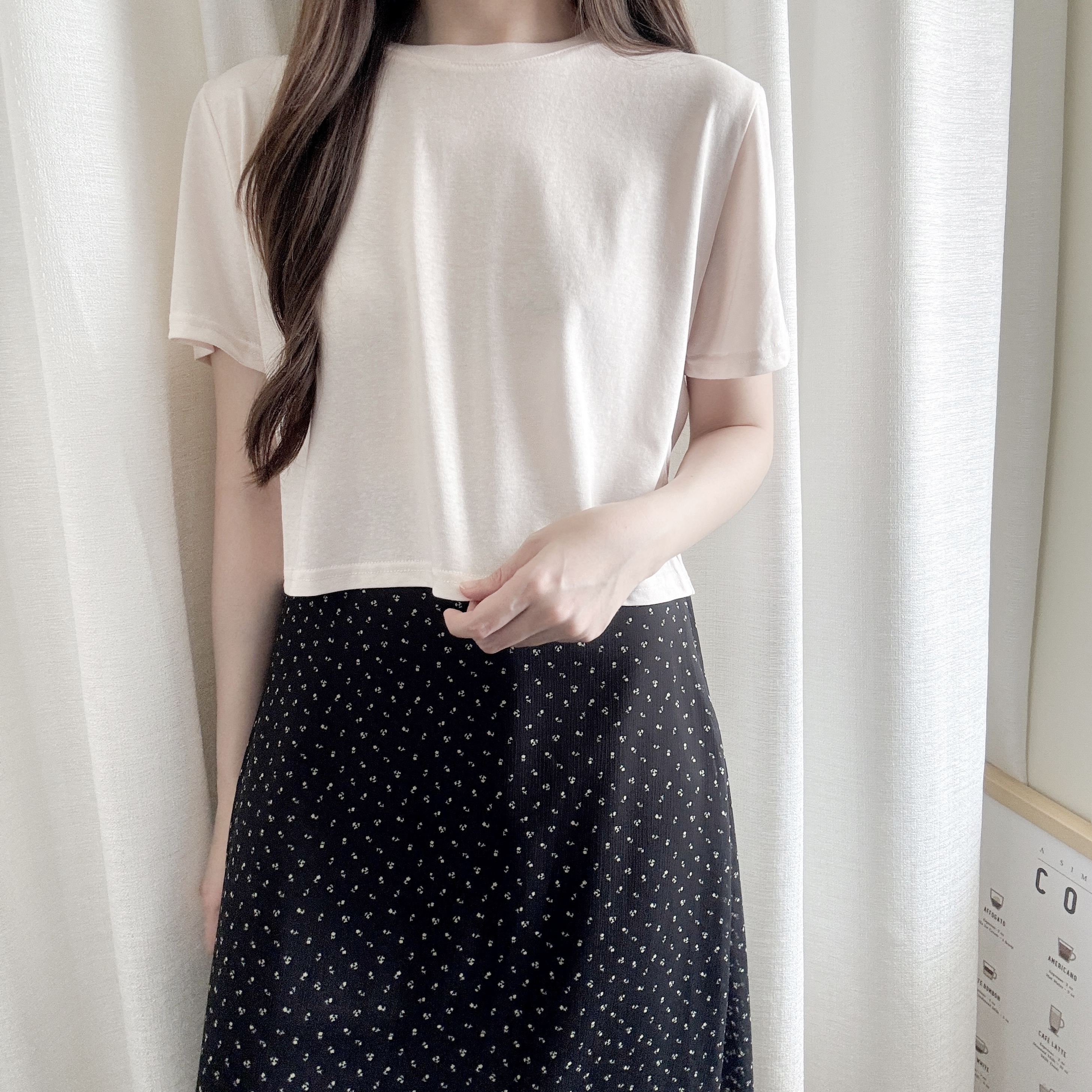 超薄淡色系crop tee