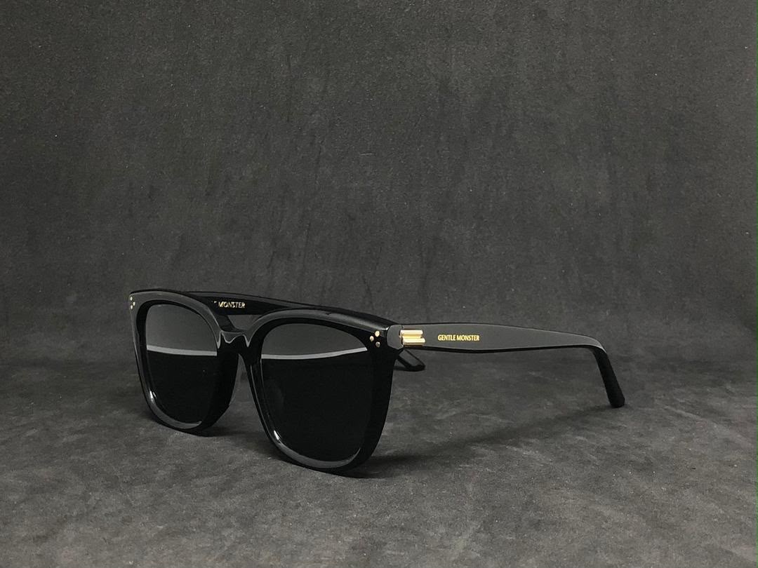 Gentle Monster Bloomo Black