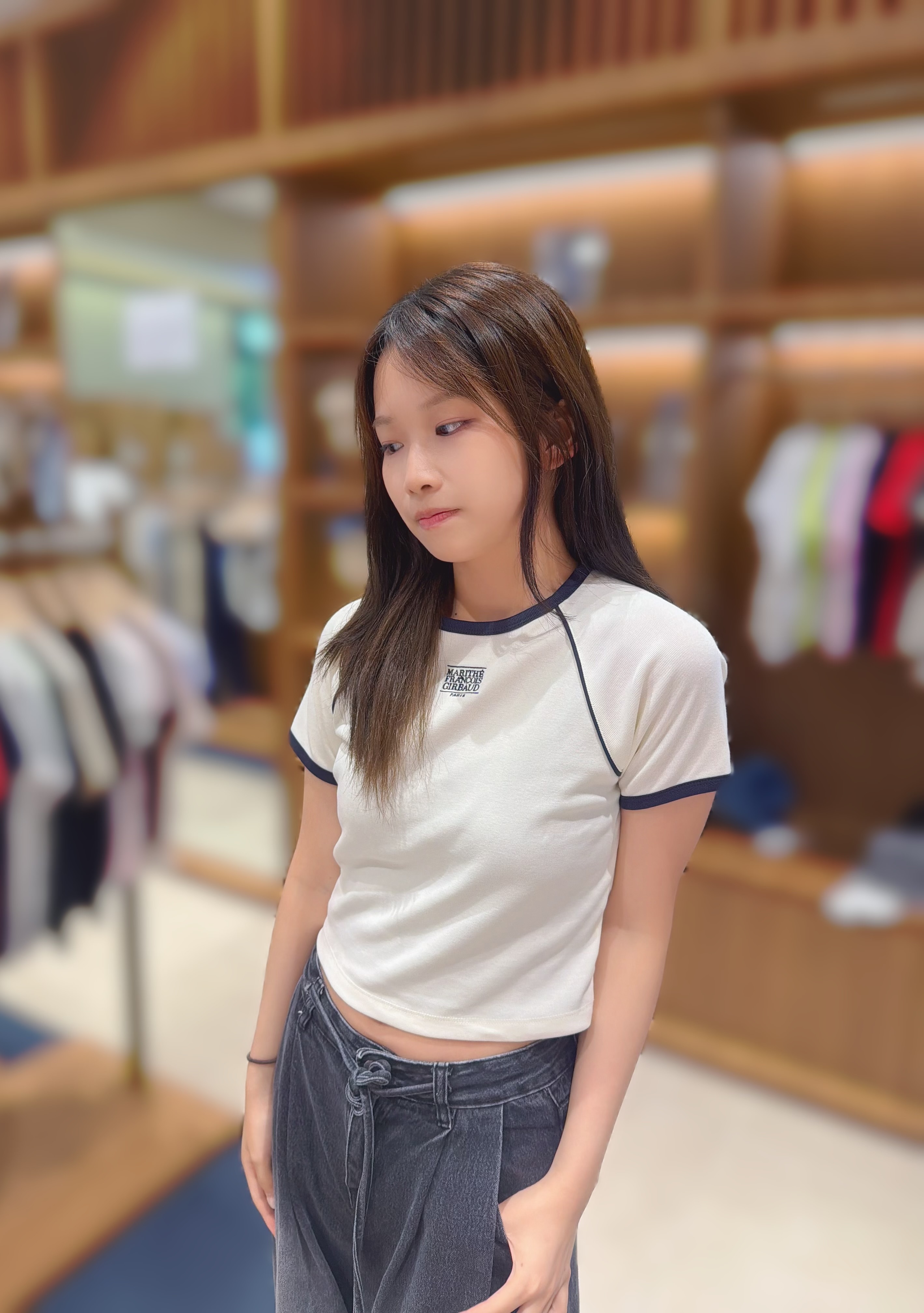 MF02 女款 S:胸32-44 長16 M:胸34-46 長18 L:胸36-48 長20 $249 [MFG46UTS125]
