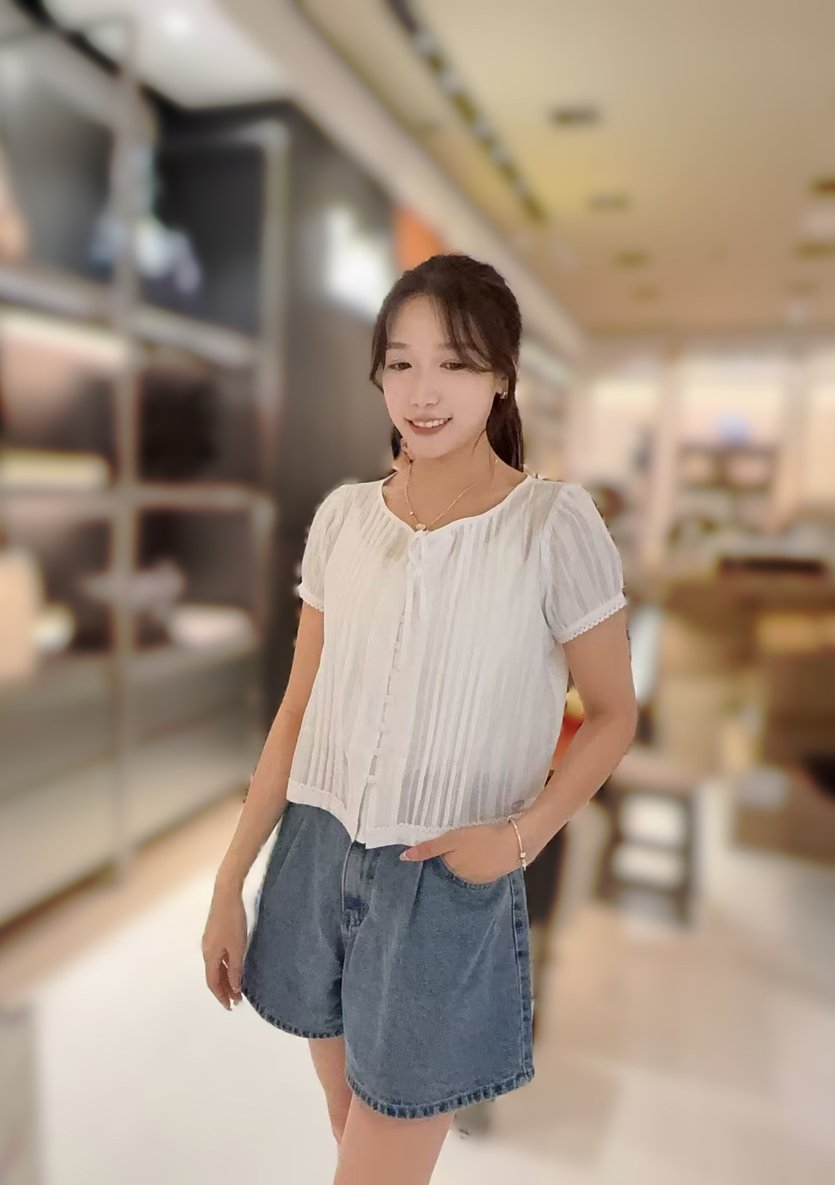 LE07 S:胸42長18.5M:胸44長18.5$389