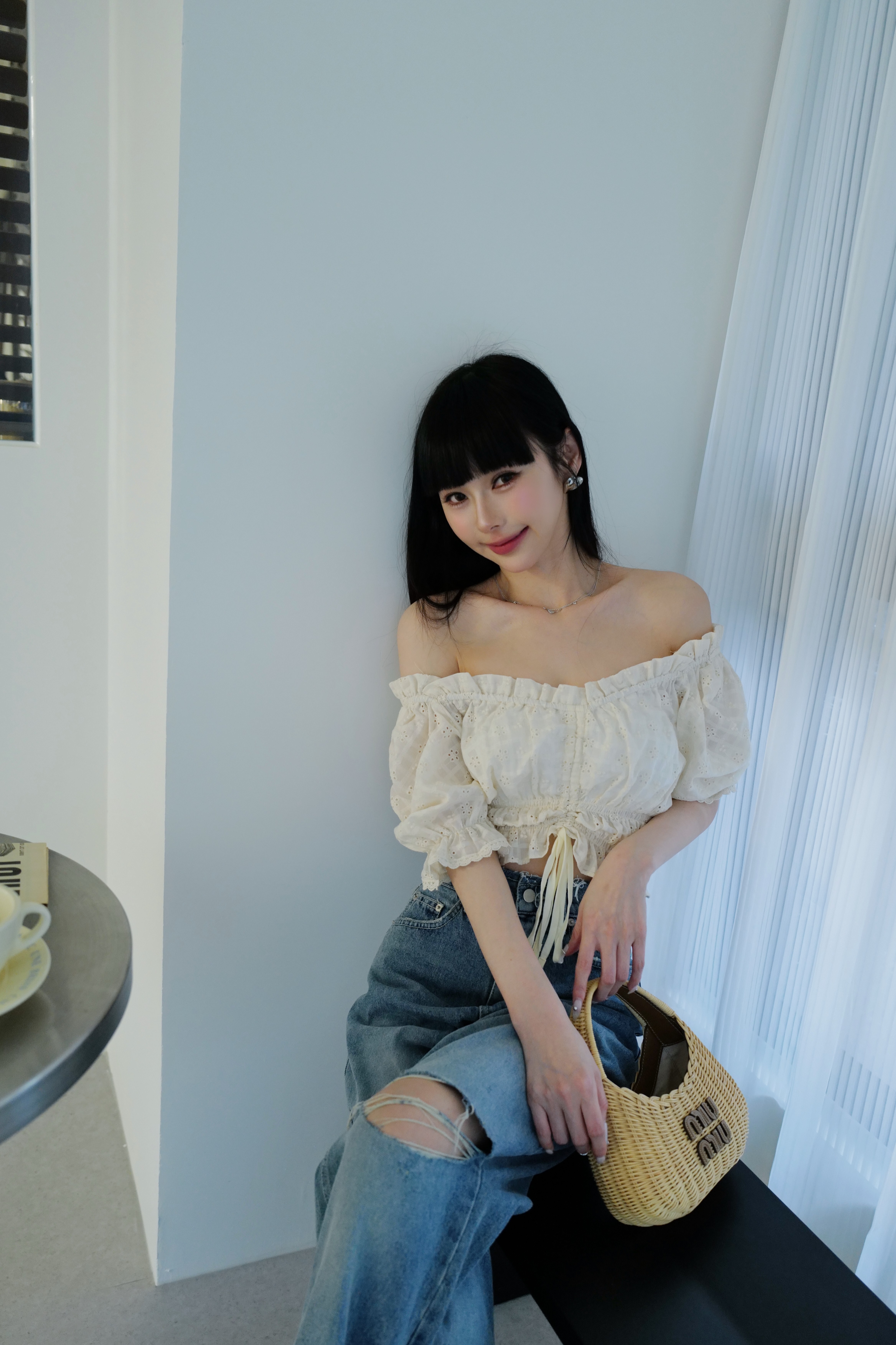 浪漫布蕾絲抽繩短版上衣 HD36
