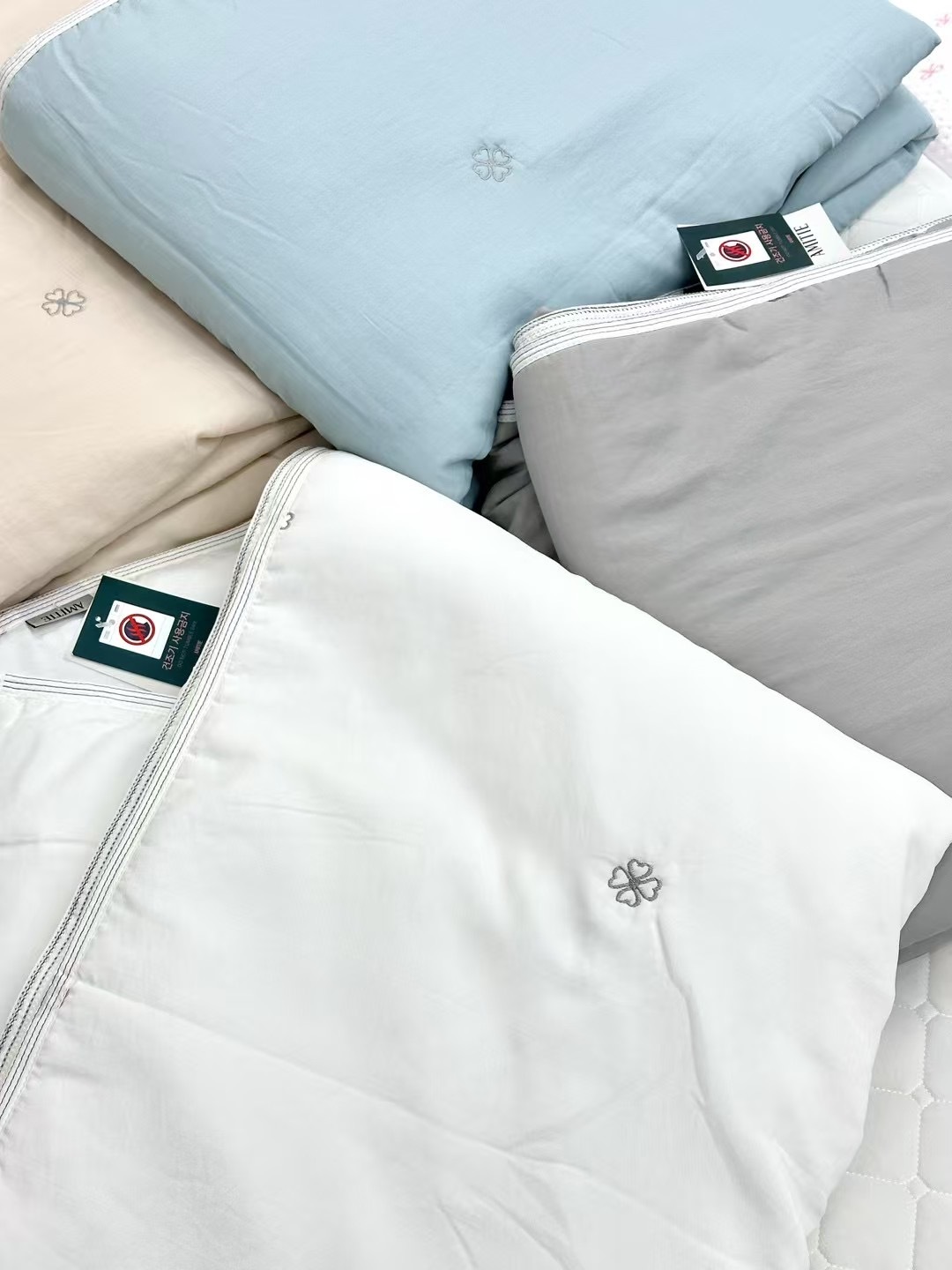 《預訂品》韓國製100%天絲涼感被 四葉草款