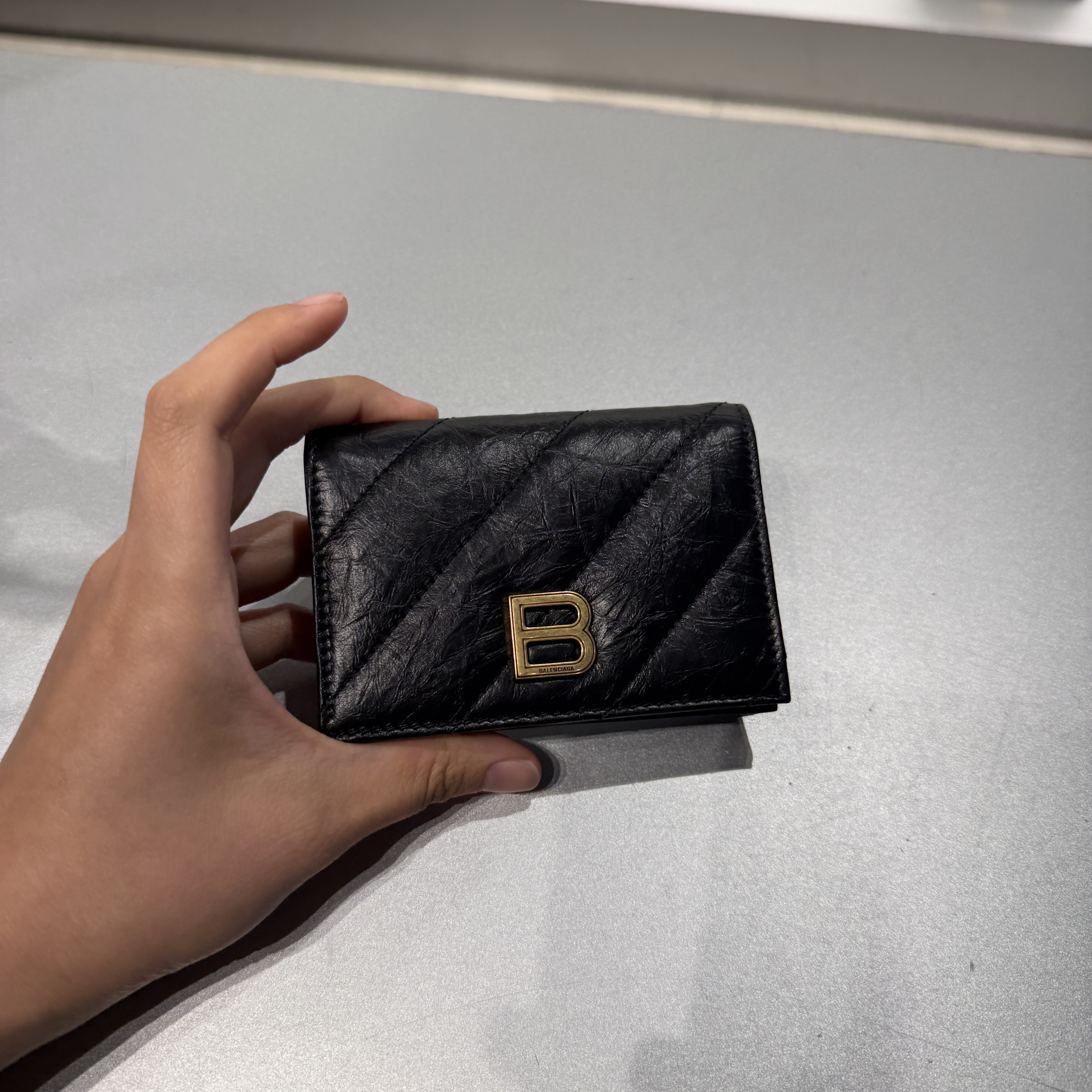 Balenciaga crush flap card holder black