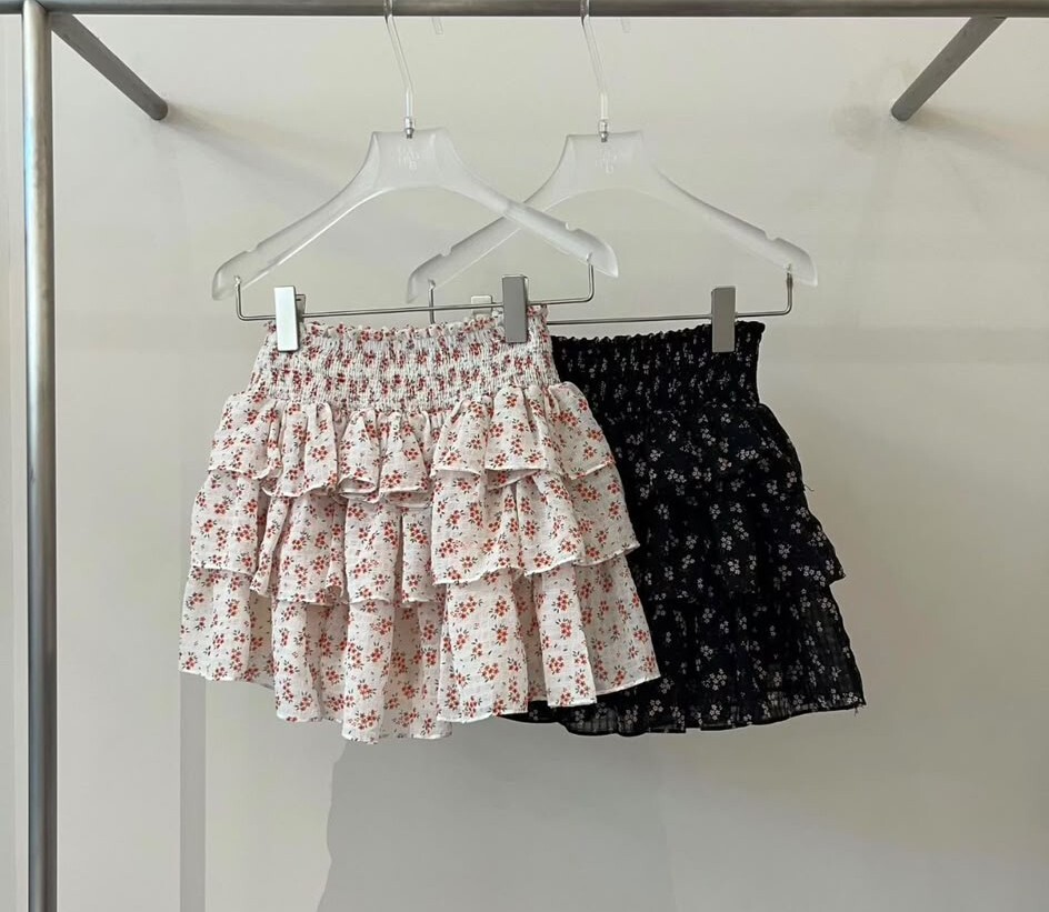 ML13  裙褲 腰 24-42  長14  HIP41 $539