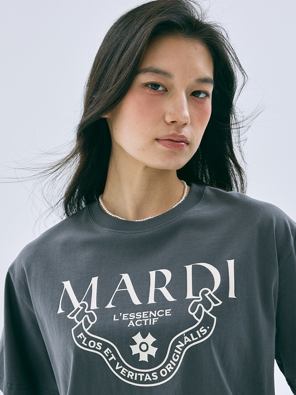 Mardi Mercredi [ACTIF] CLASSIQUE BASIC TSHIRT