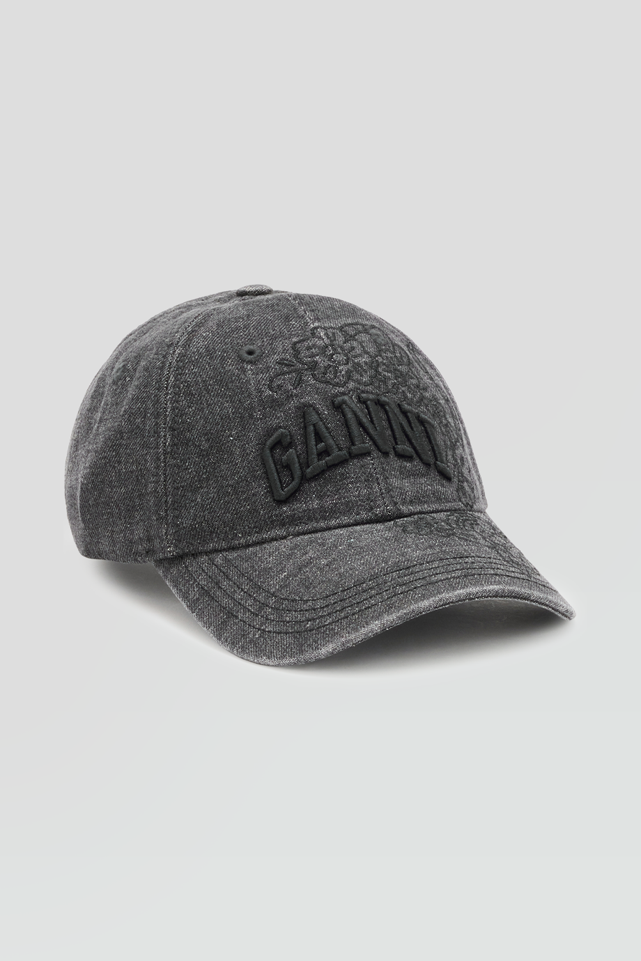 GANNI｜水洗刺繡丹寧帽