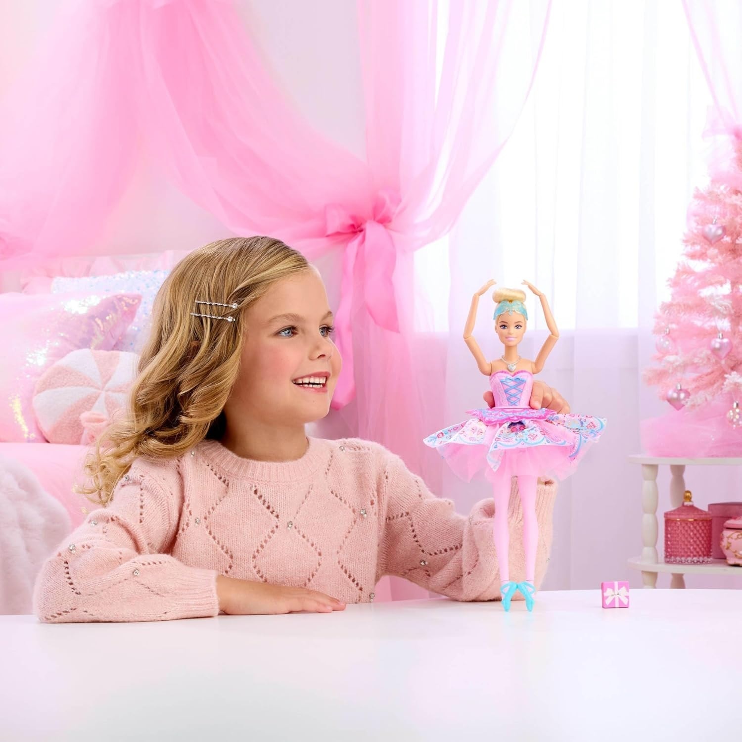 【玩具研究中心】MATTEL 美泰兒 Barbie 芭比 旋轉胡桃鉗