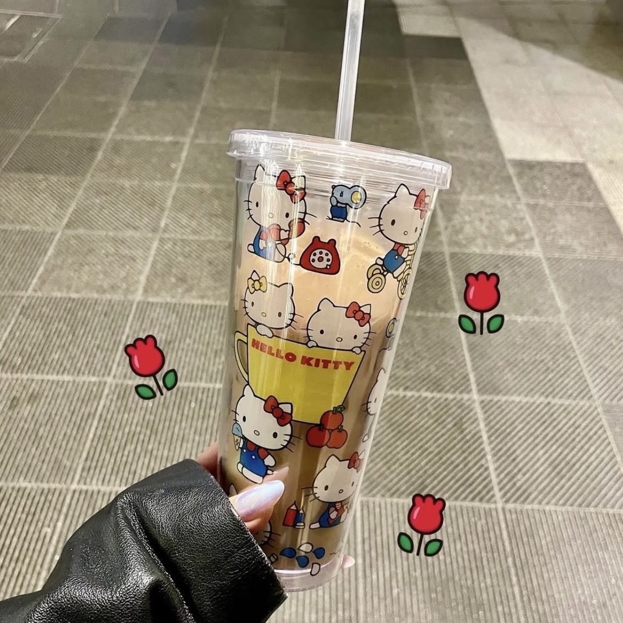 SANRIO HELLO KITTY 滿版印花 透明吸管杯 玻璃杯 600ML 三麗鷗