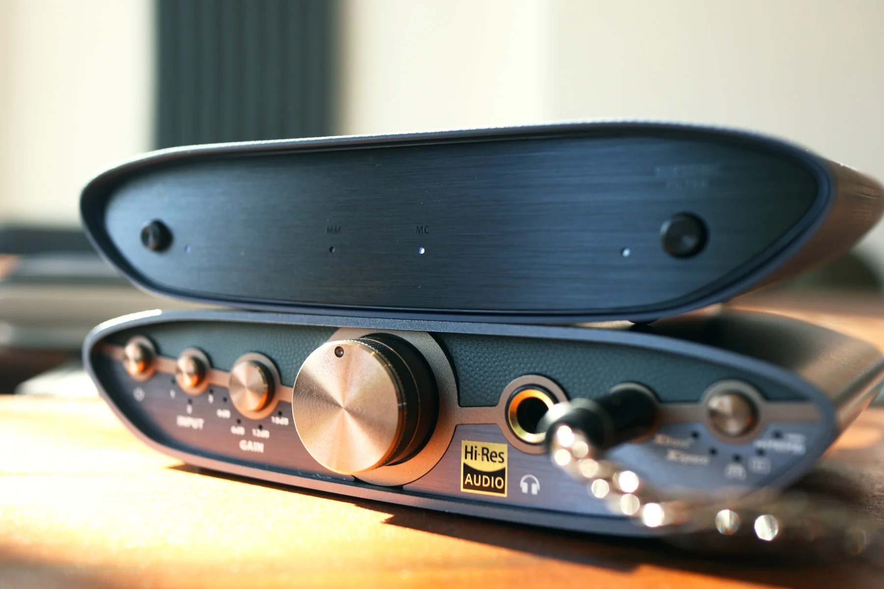 iFi Audio ZEN Air Phono 2 adopts  accurate RIAA playback curve within +/-0.15dB tolerance