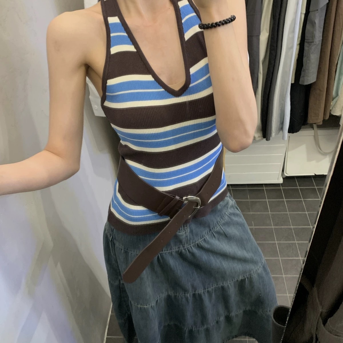 撞色美背掛脖背心