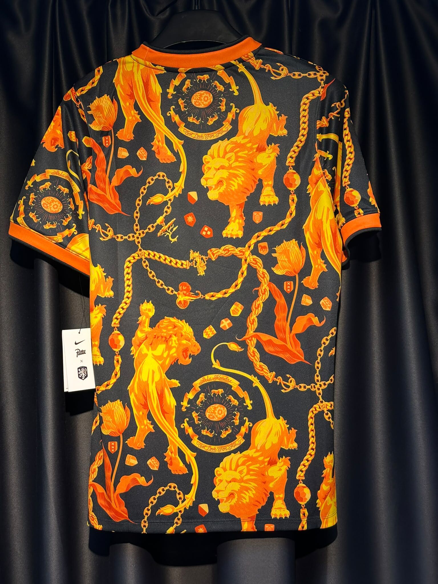 Netherlands x Patta Academy Pro Lion
