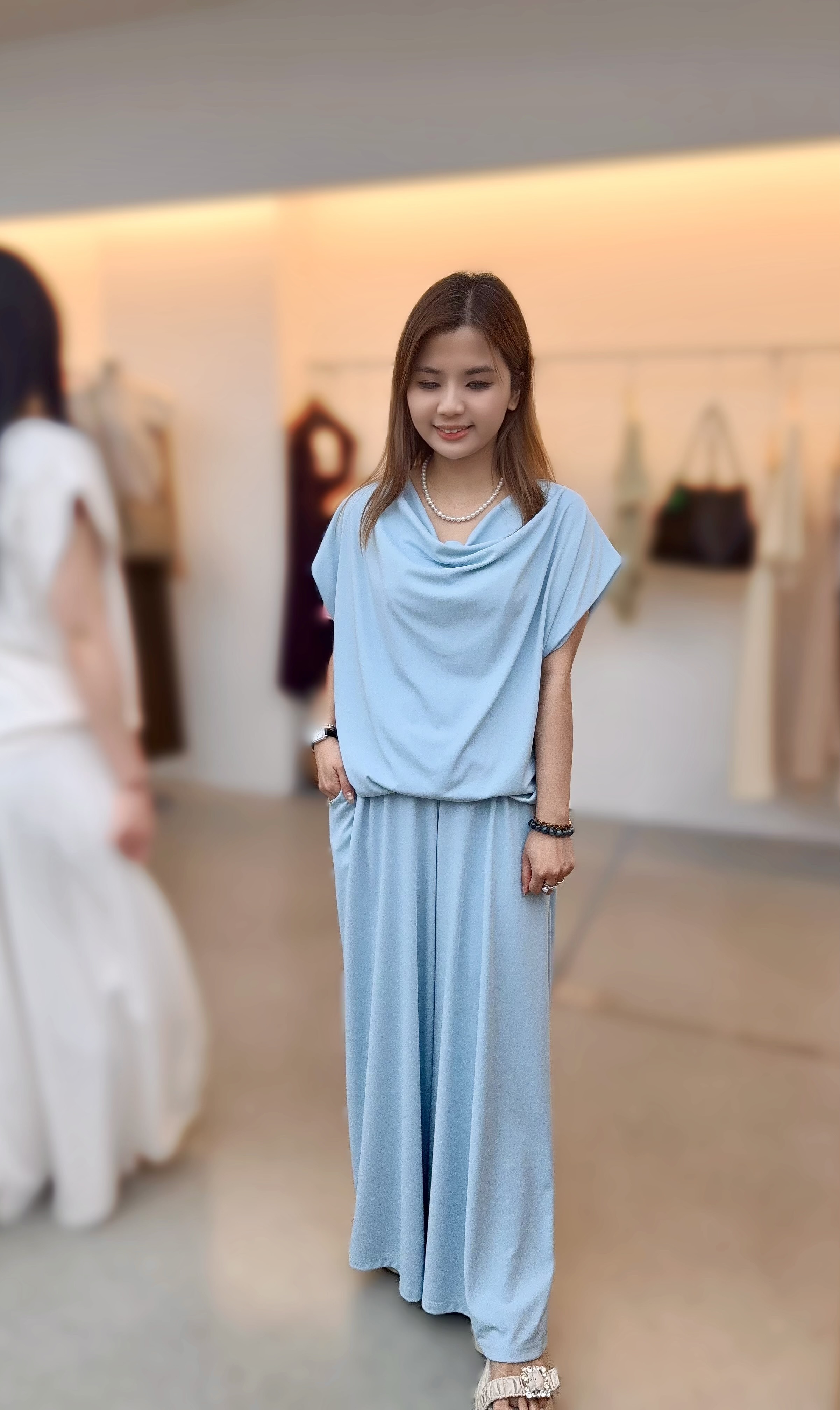 JU16  橡根褲  腰24-48HIP52長39 $539
