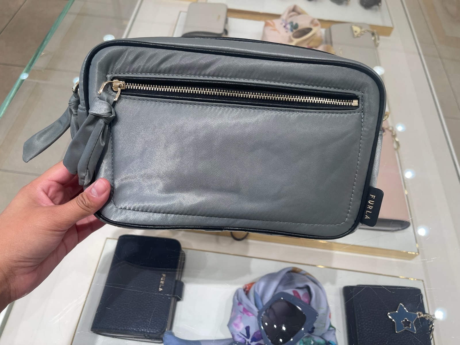 【預購】Furla H0621506 灰色Gaia斜孭袋（Agave b）