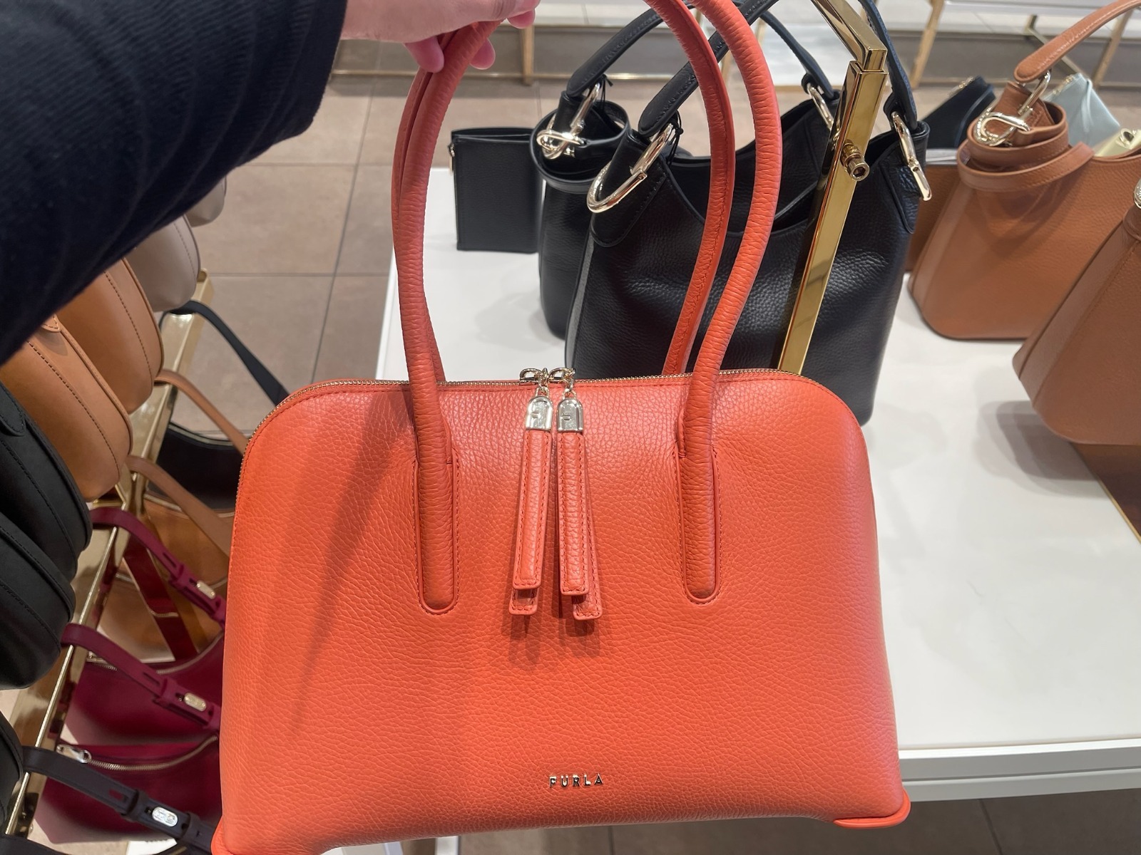 【預購】Furla H0621507 橘色Atmosfera手提包（Tan）